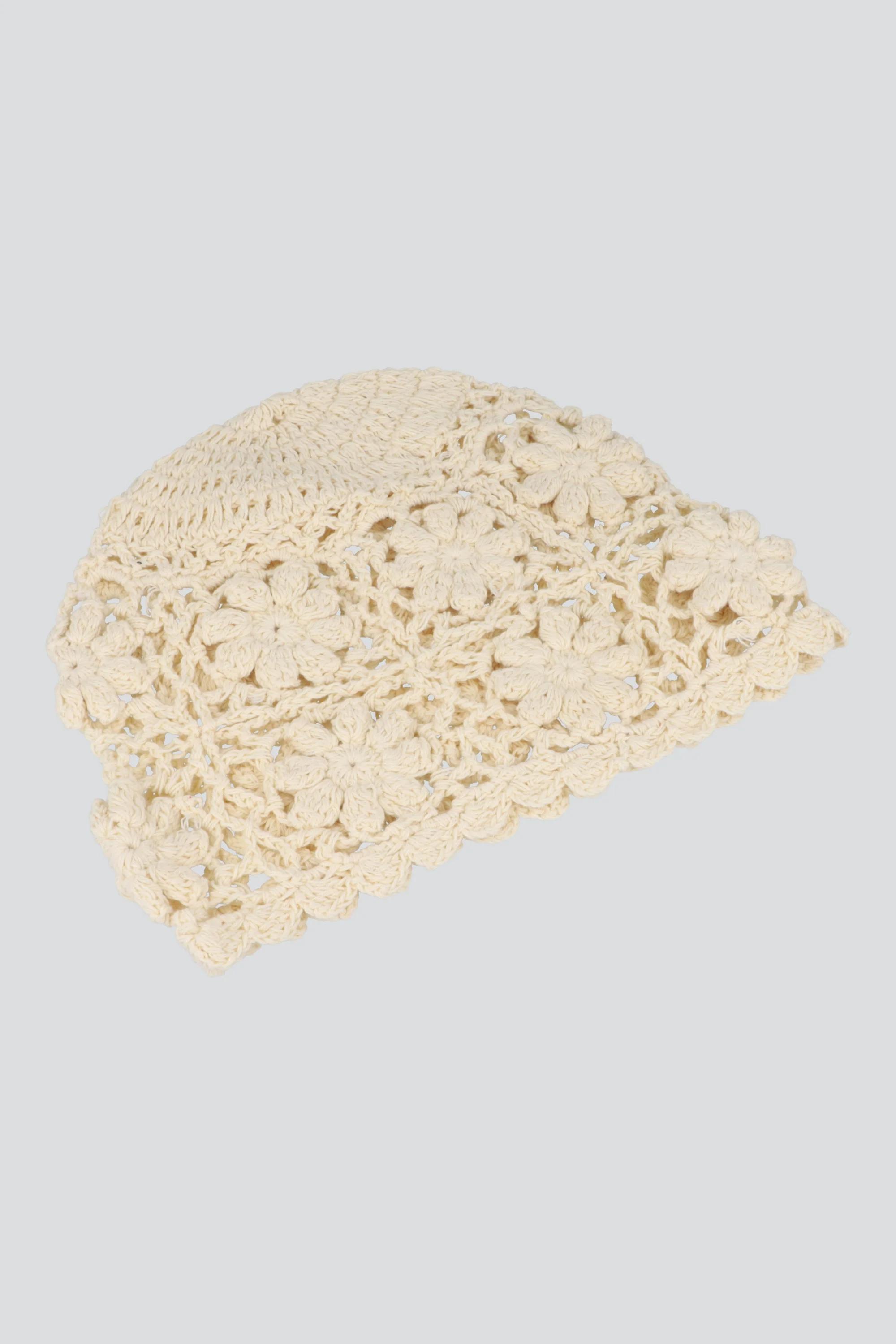 Beanie tejido flores 3d - Image 2