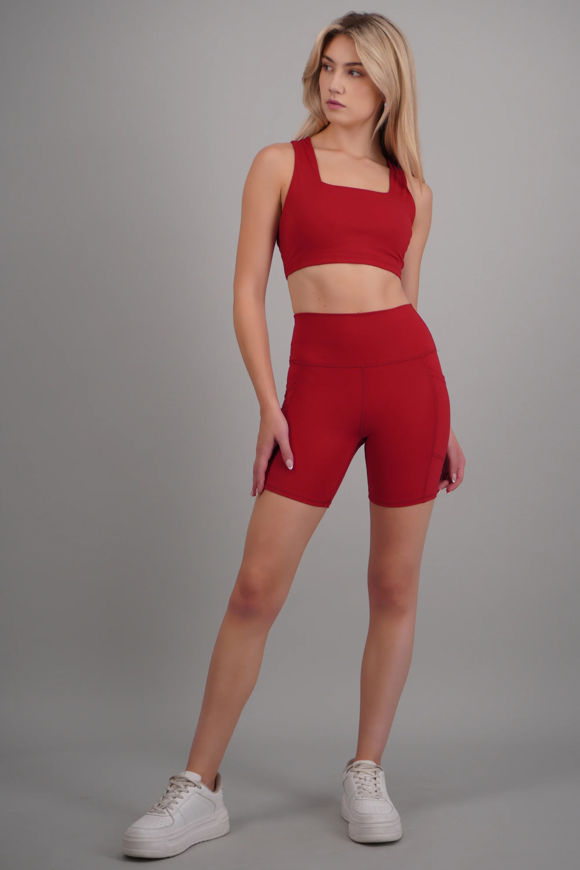 Biker shorts bolsas costados - Image 2