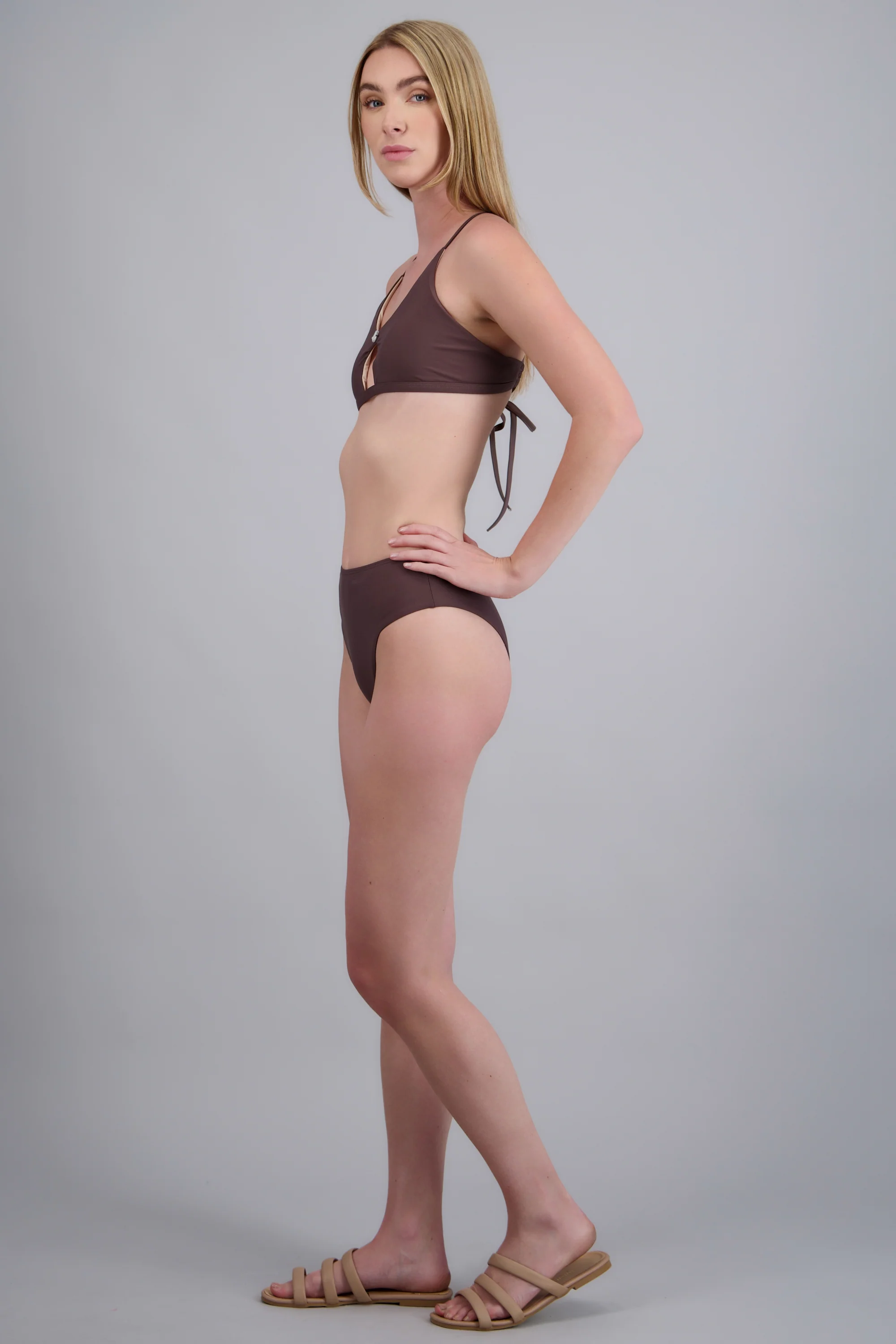 Bikini calzon alto detalle concha - Image 2