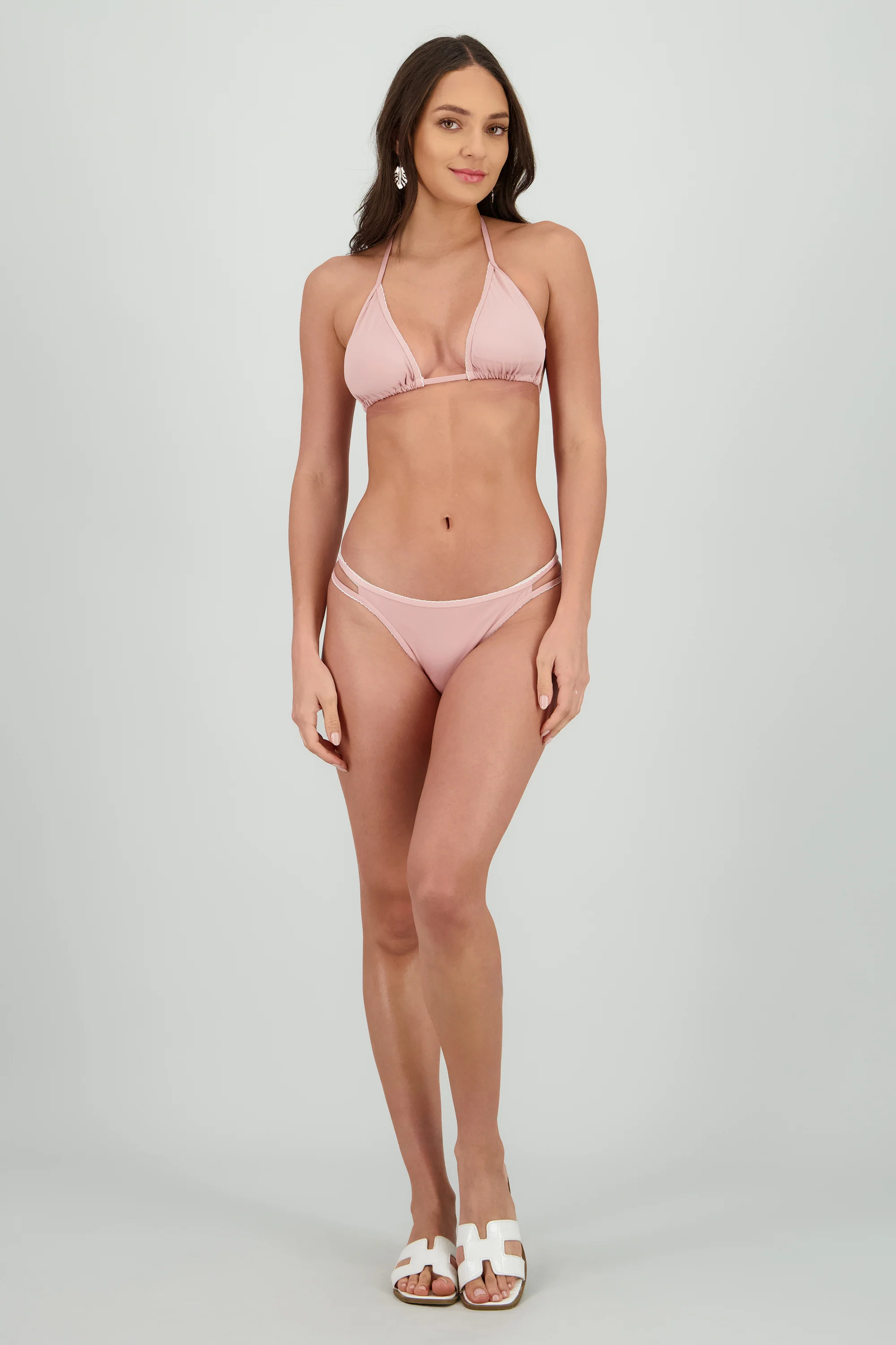 Bikini detalle bordes