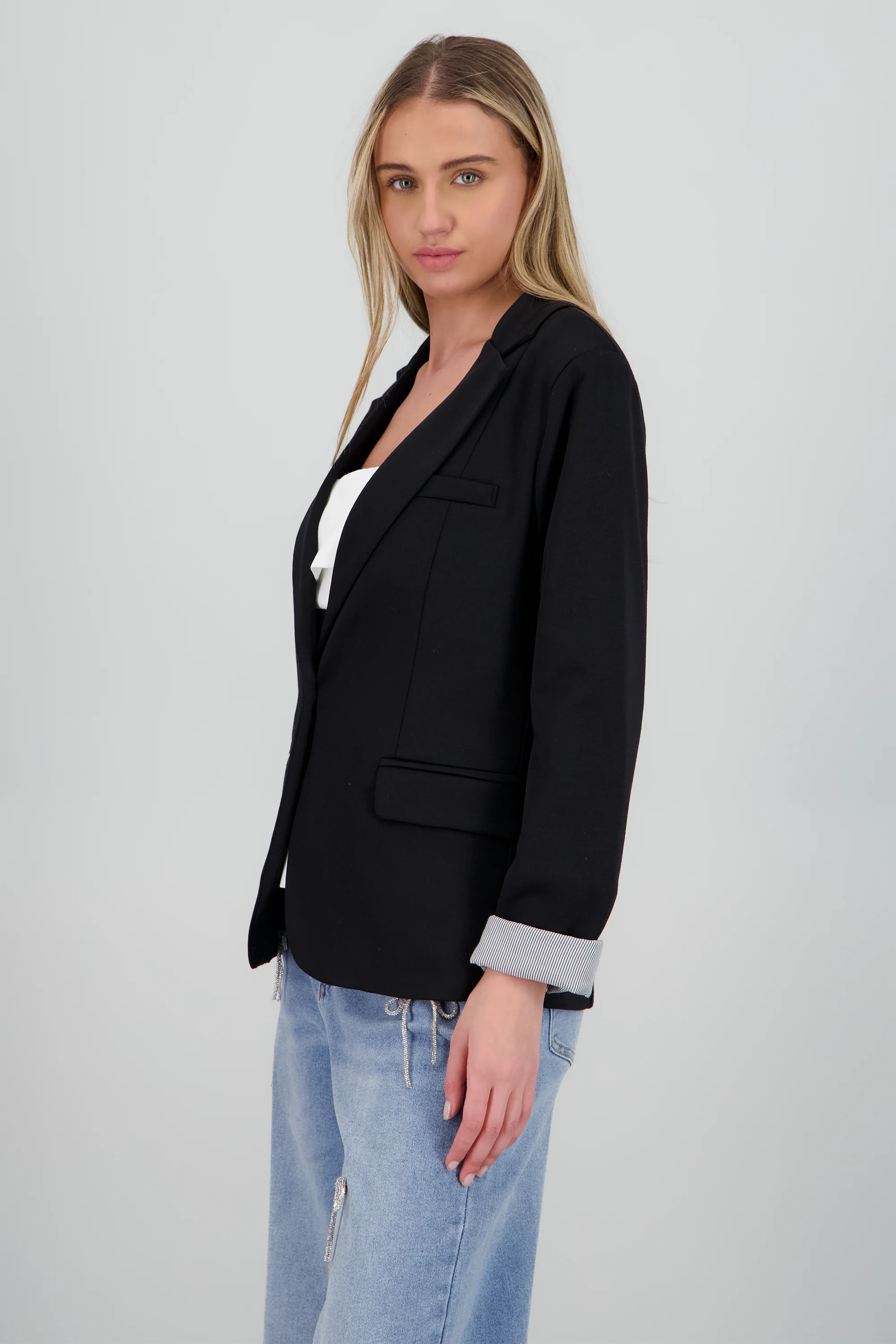 Blazer liso detalle manga - Image 3
