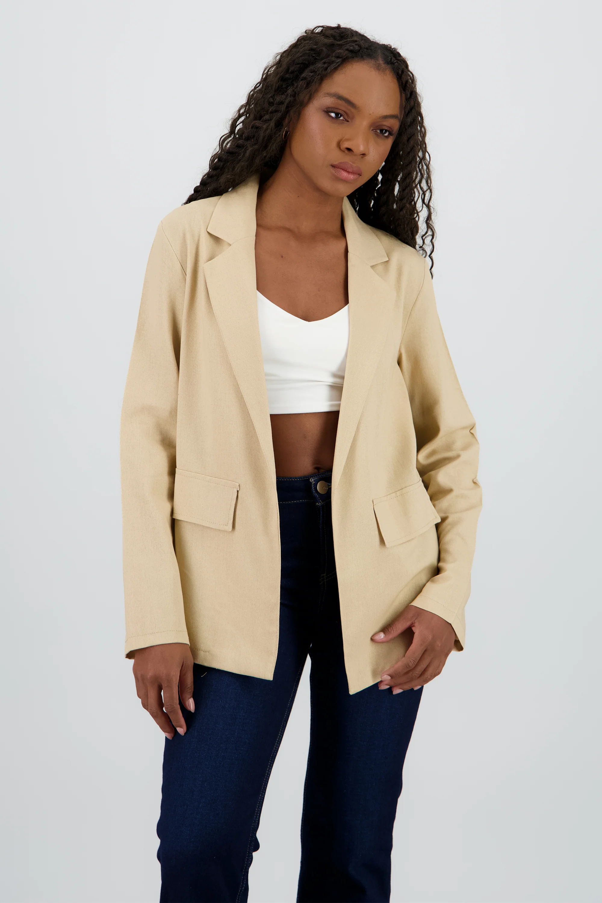Blazer liso detalle solapa bolsas