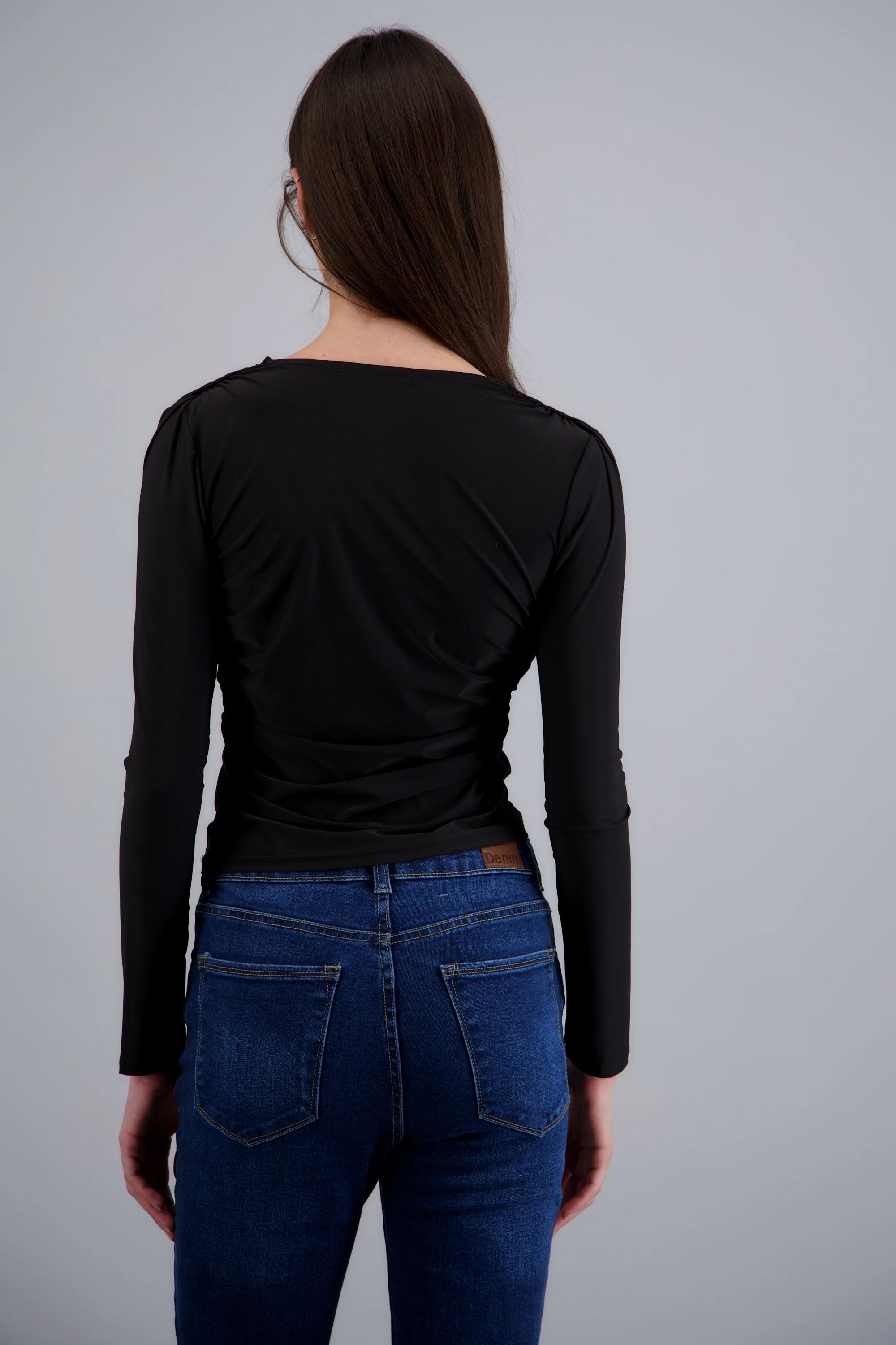 Blusa cuello drapeado manga larga - Image 4