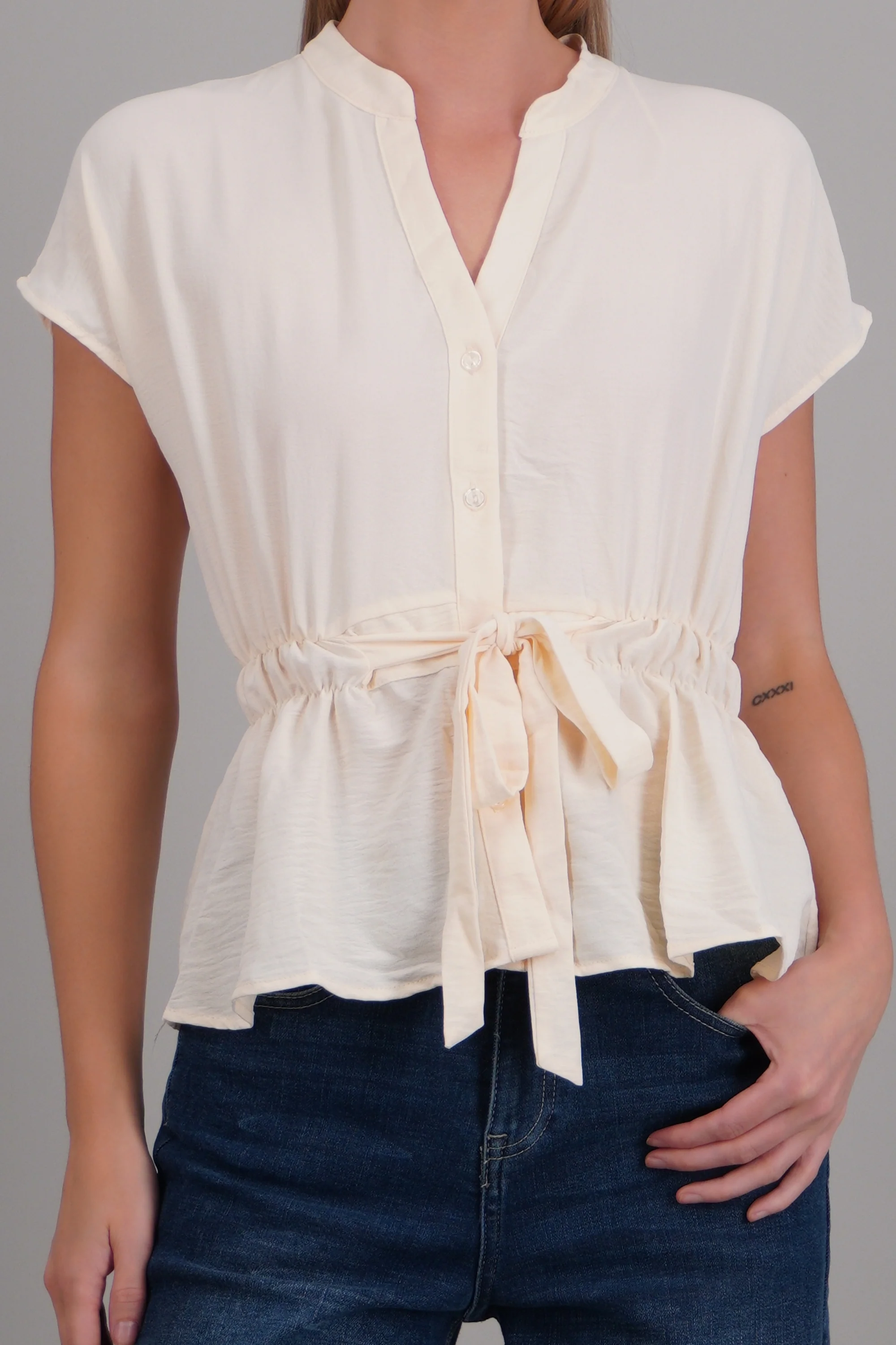 Blusa ligera detalle cinturon - Image 5