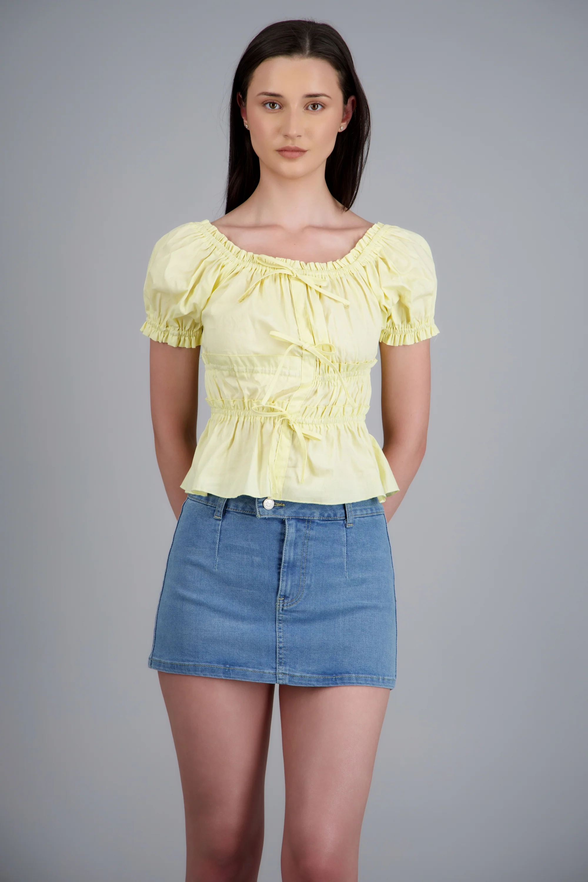 Blusa manga corta detalle resortes - Image 3