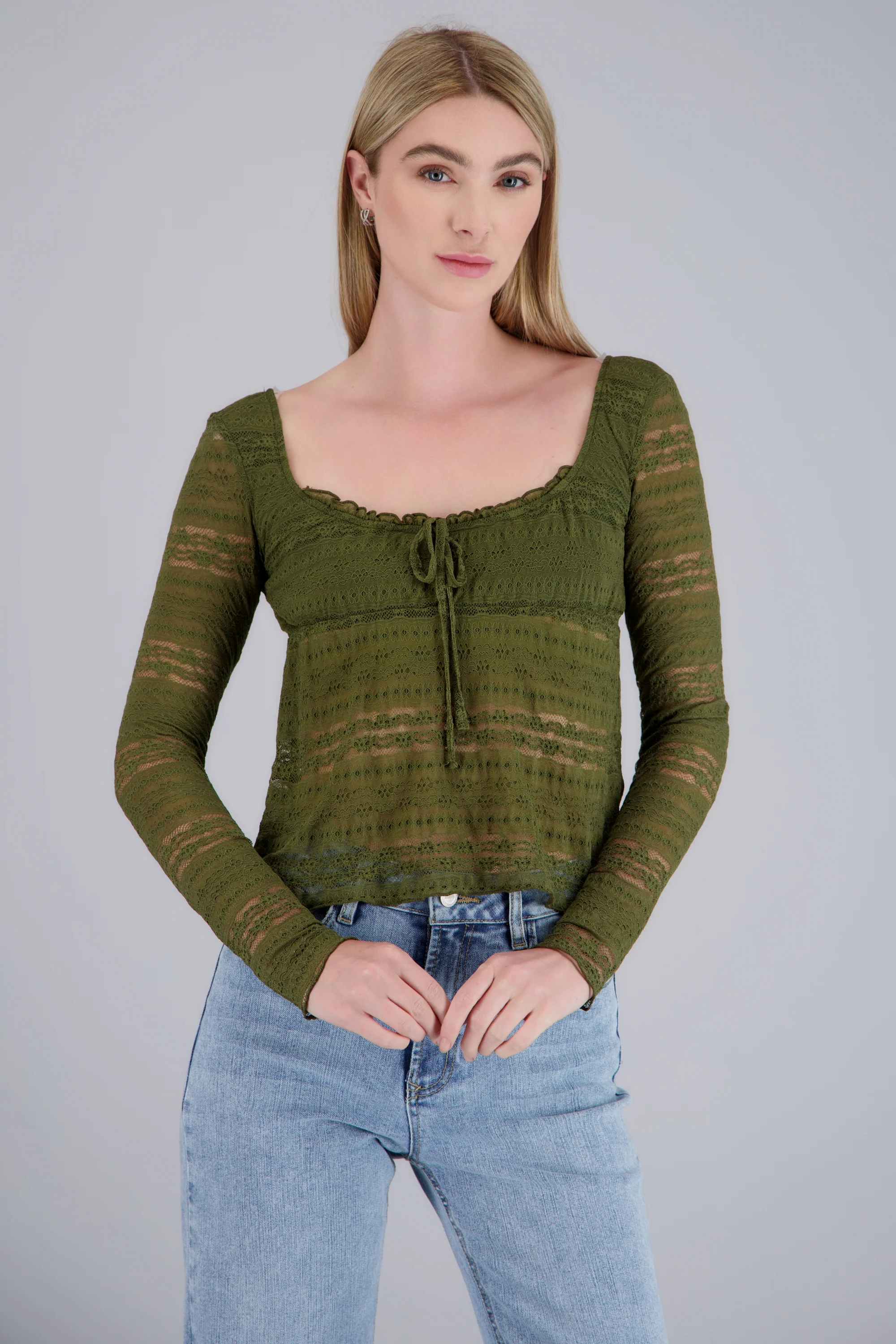 Blusa manga larga encaje