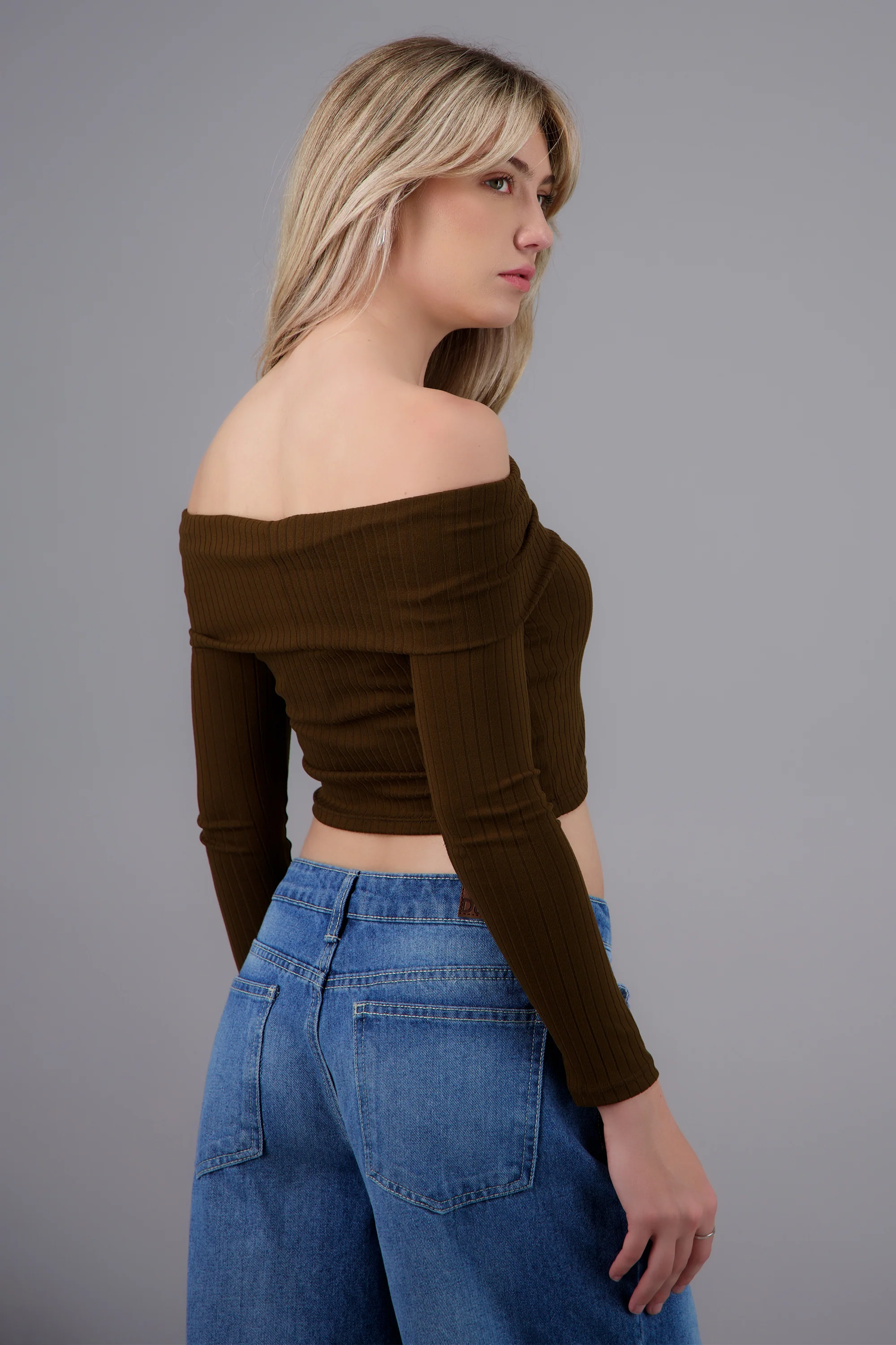Blusa off shoulder manga larga - Image 5