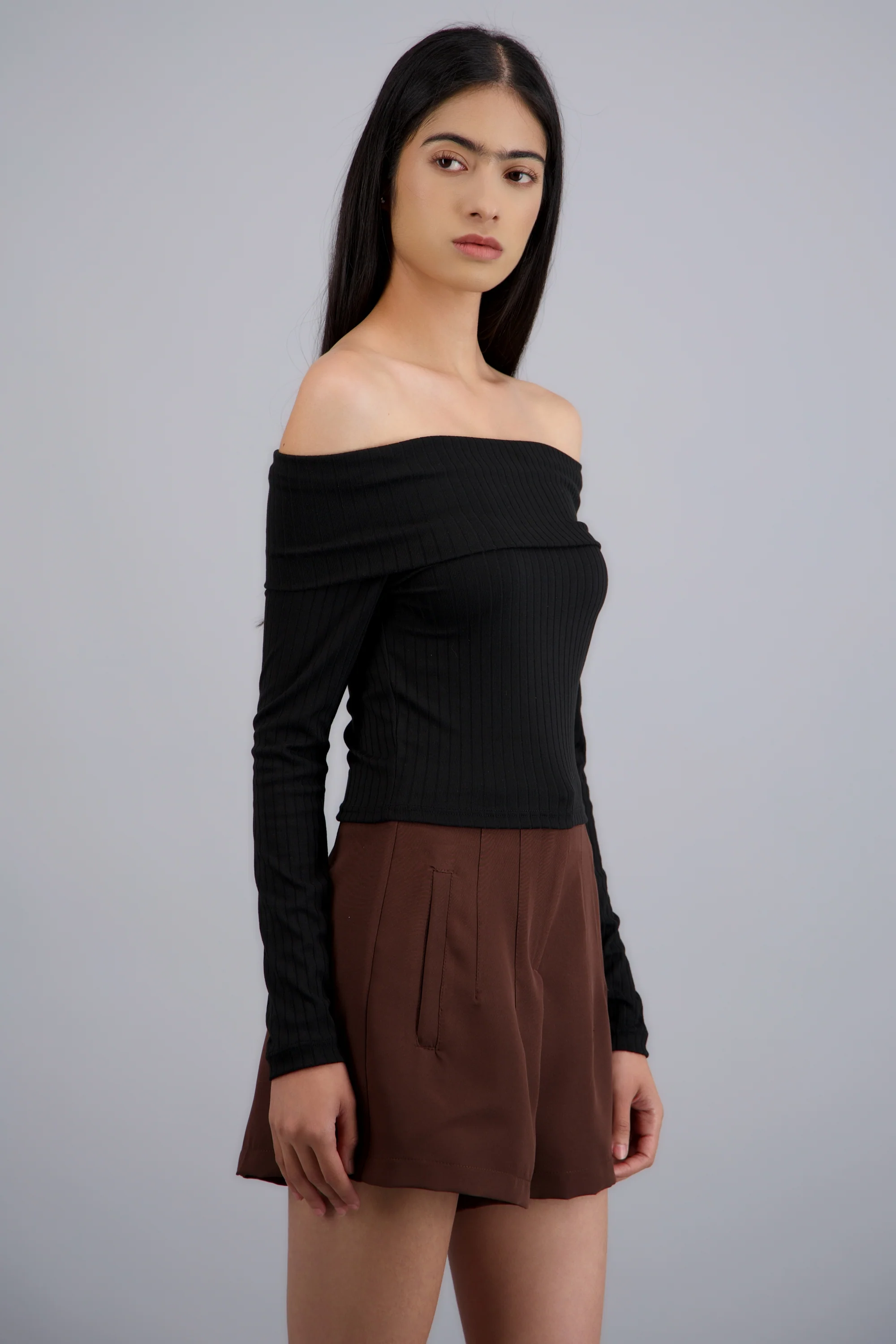 Blusa off shoulder manga larga - Image 2