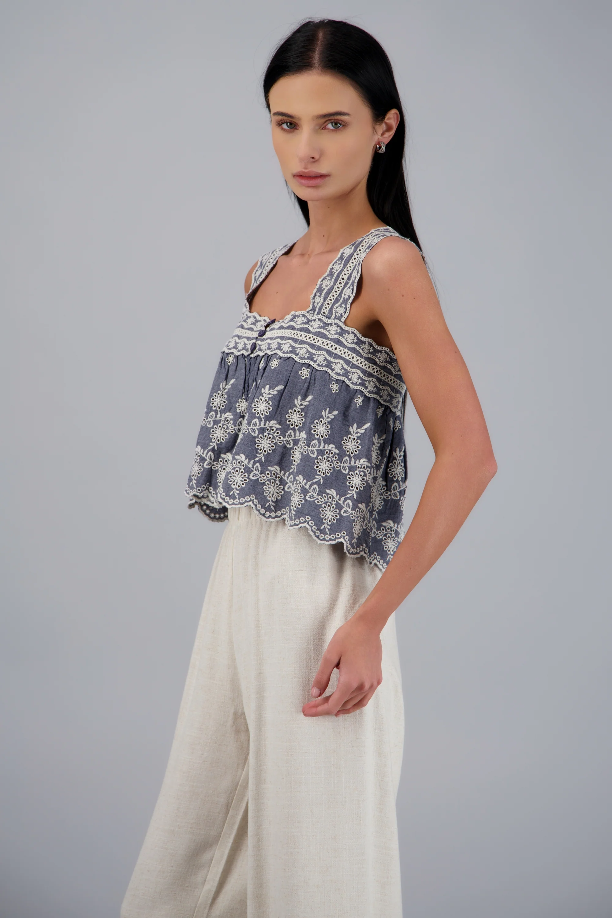 Blusa peplum bordado eyelet - Image 3