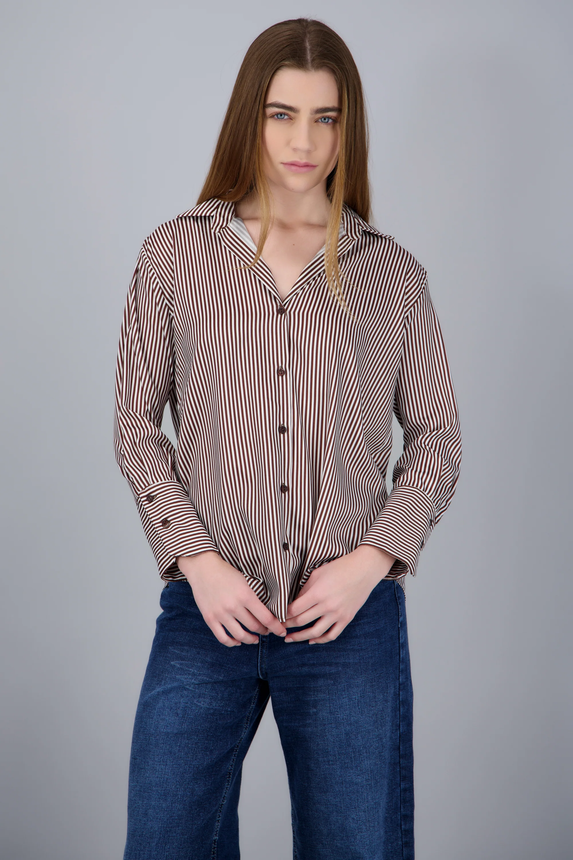 Blusa satin rayas manga larga Hypsters - Image 6
