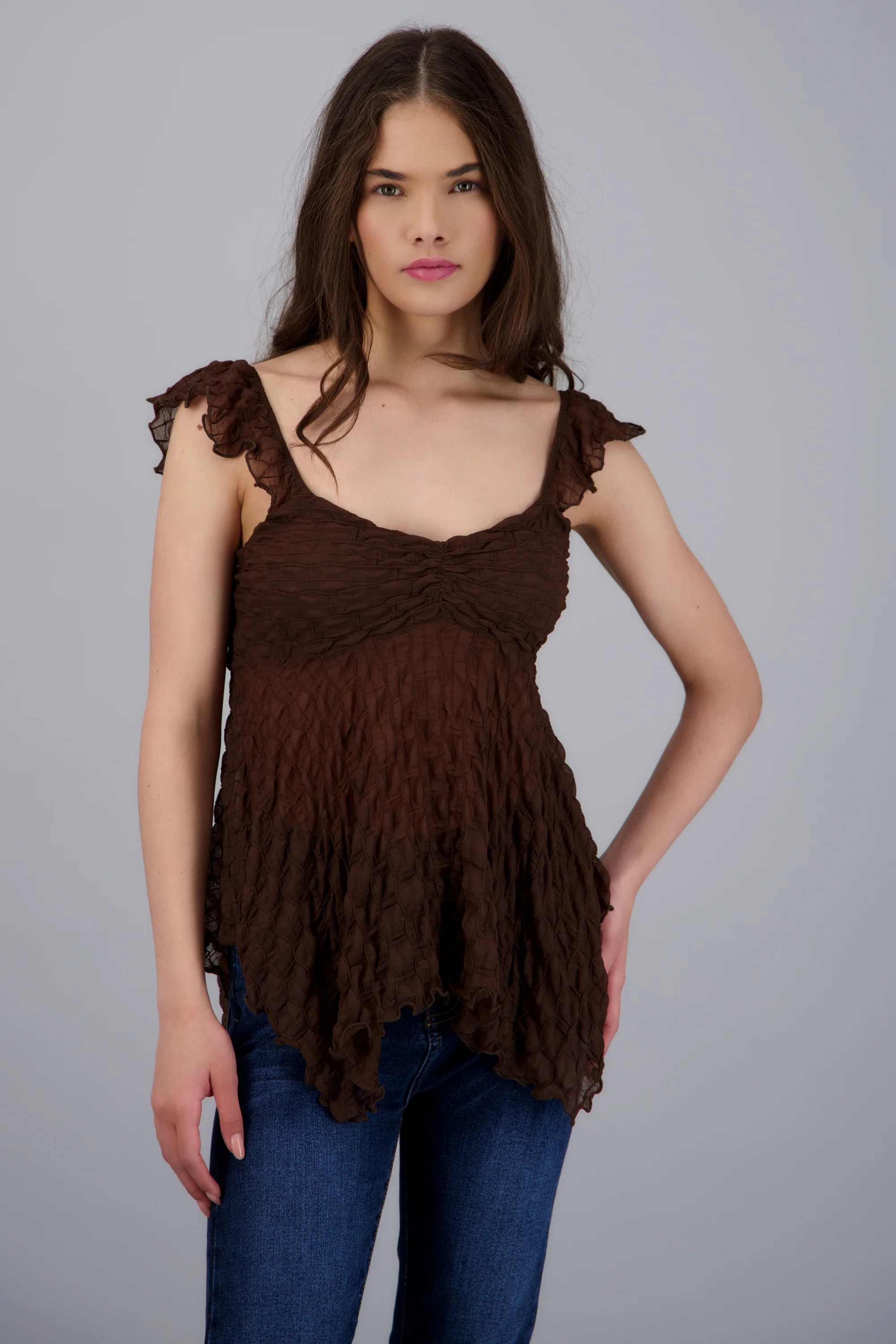 Blusa sin manga asimétrica textura - Image 3