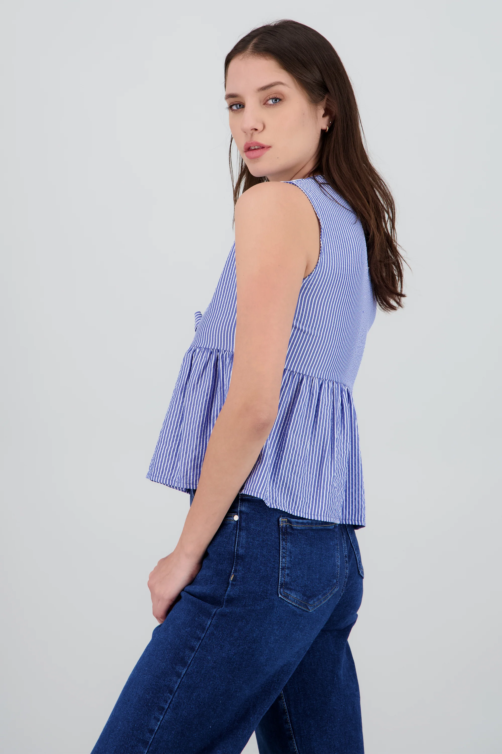 Blusa sin manga detalle olan lazos - Image 3