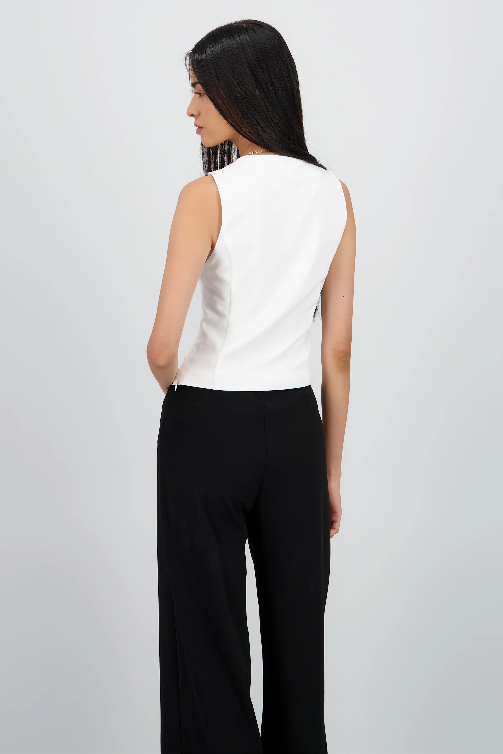 Blusa sin mangas con moños - Image 4