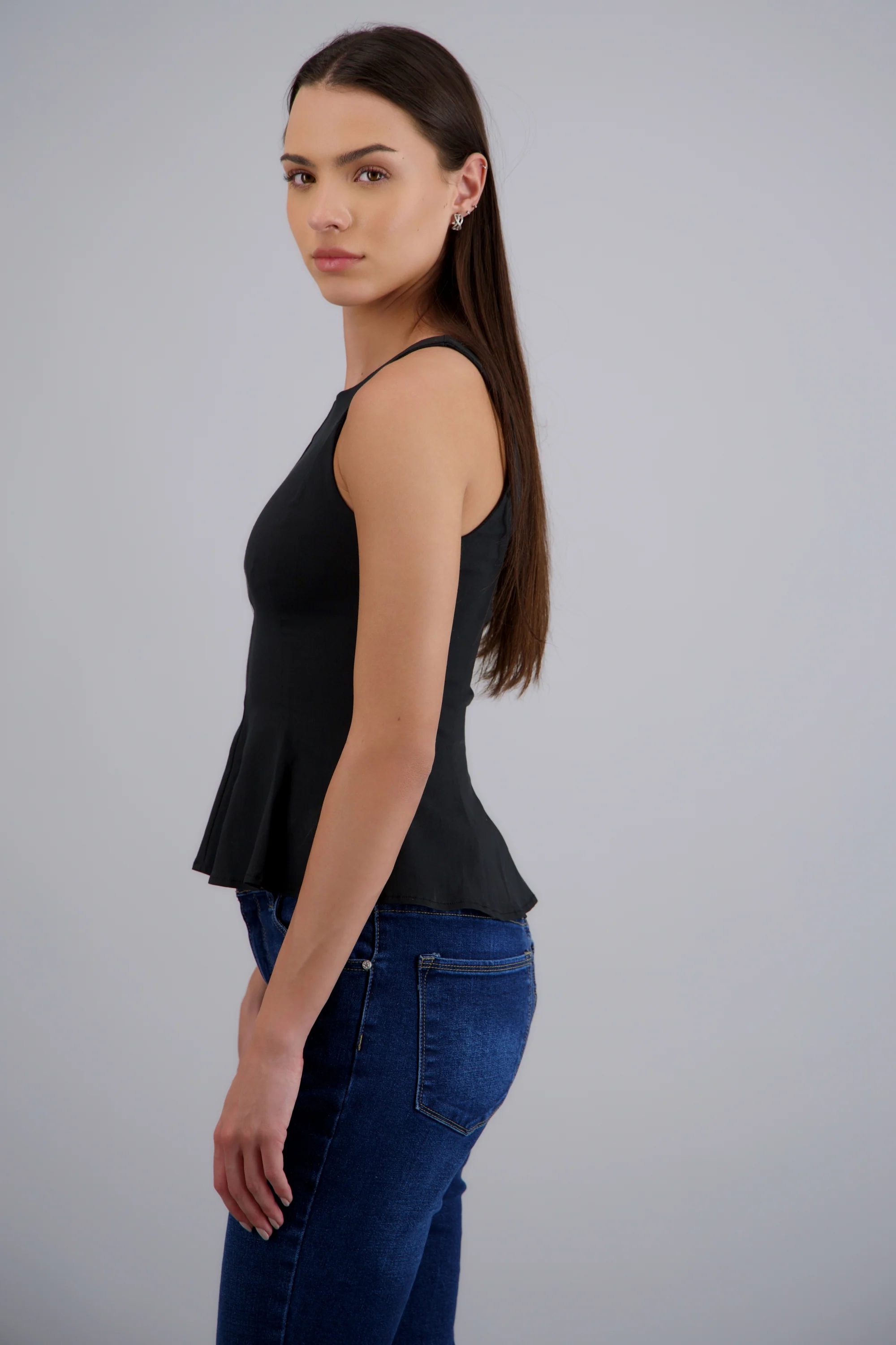 Blusa sin mangas peplum - Image 3