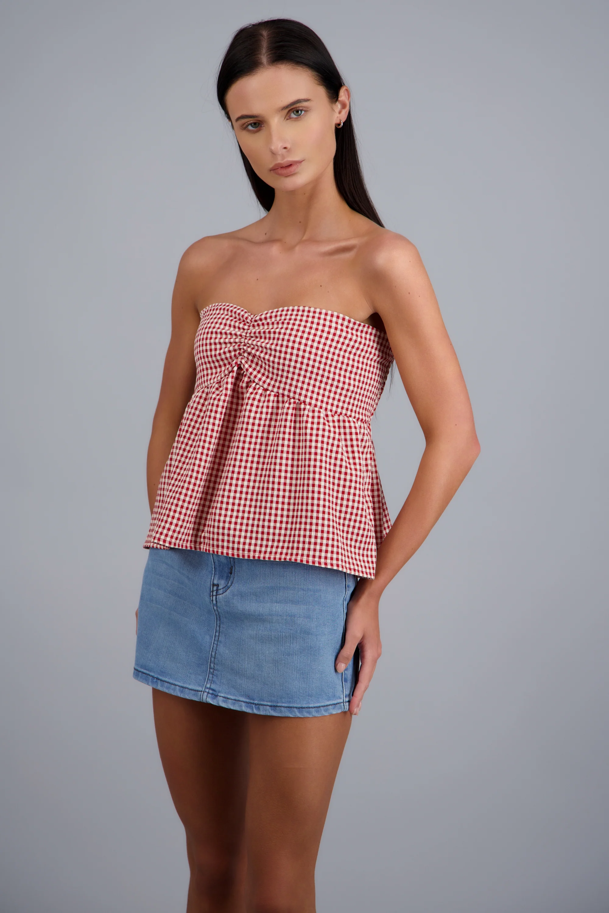 Blusa strapples estampado ginham