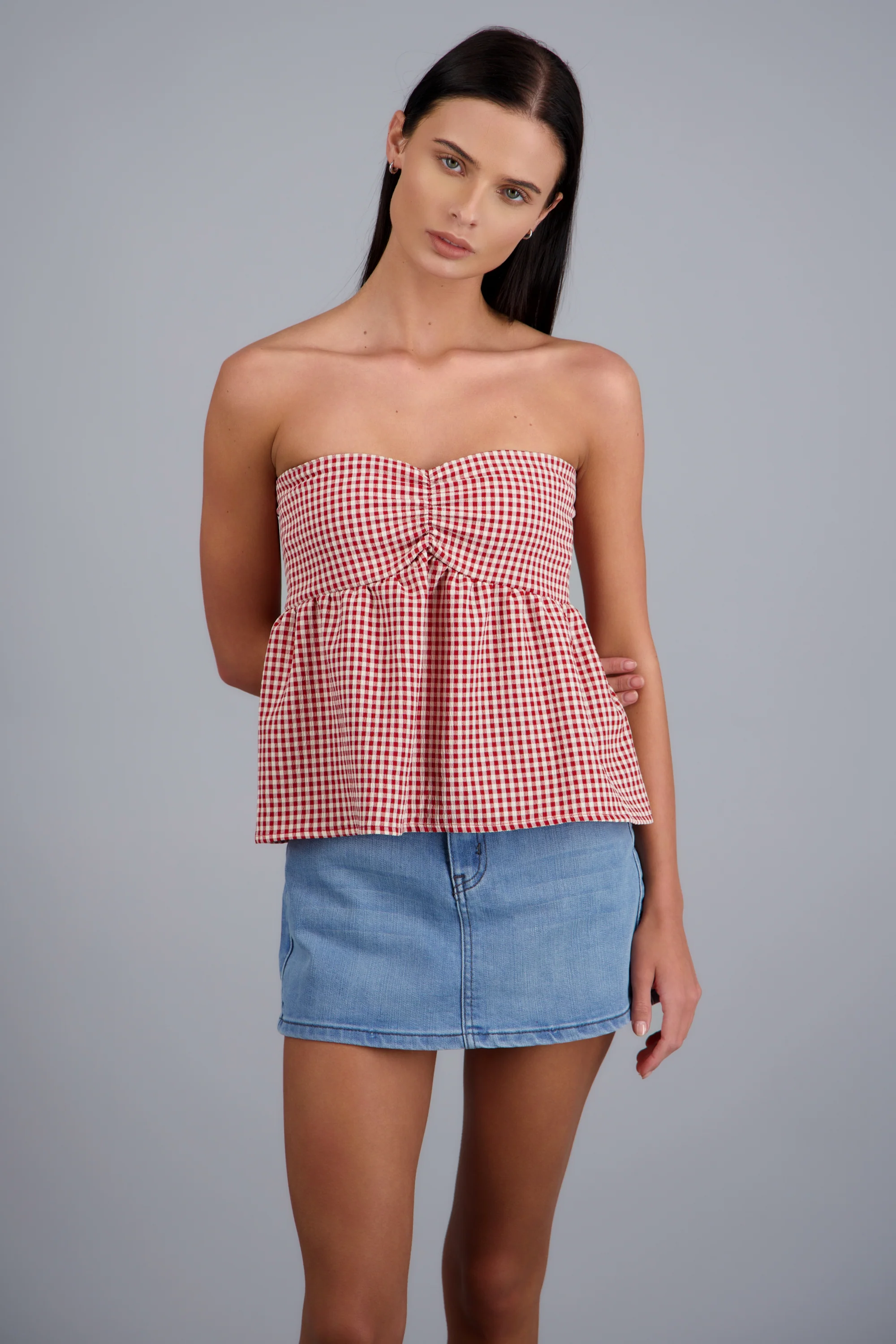 Blusa strapples estampado ginham - Image 3