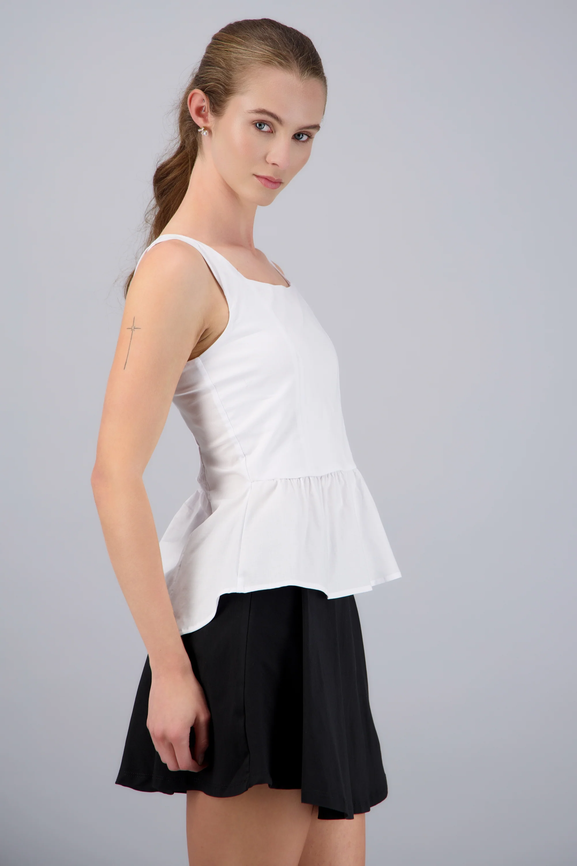 Blusa tirantes detalle peplum - Image 2