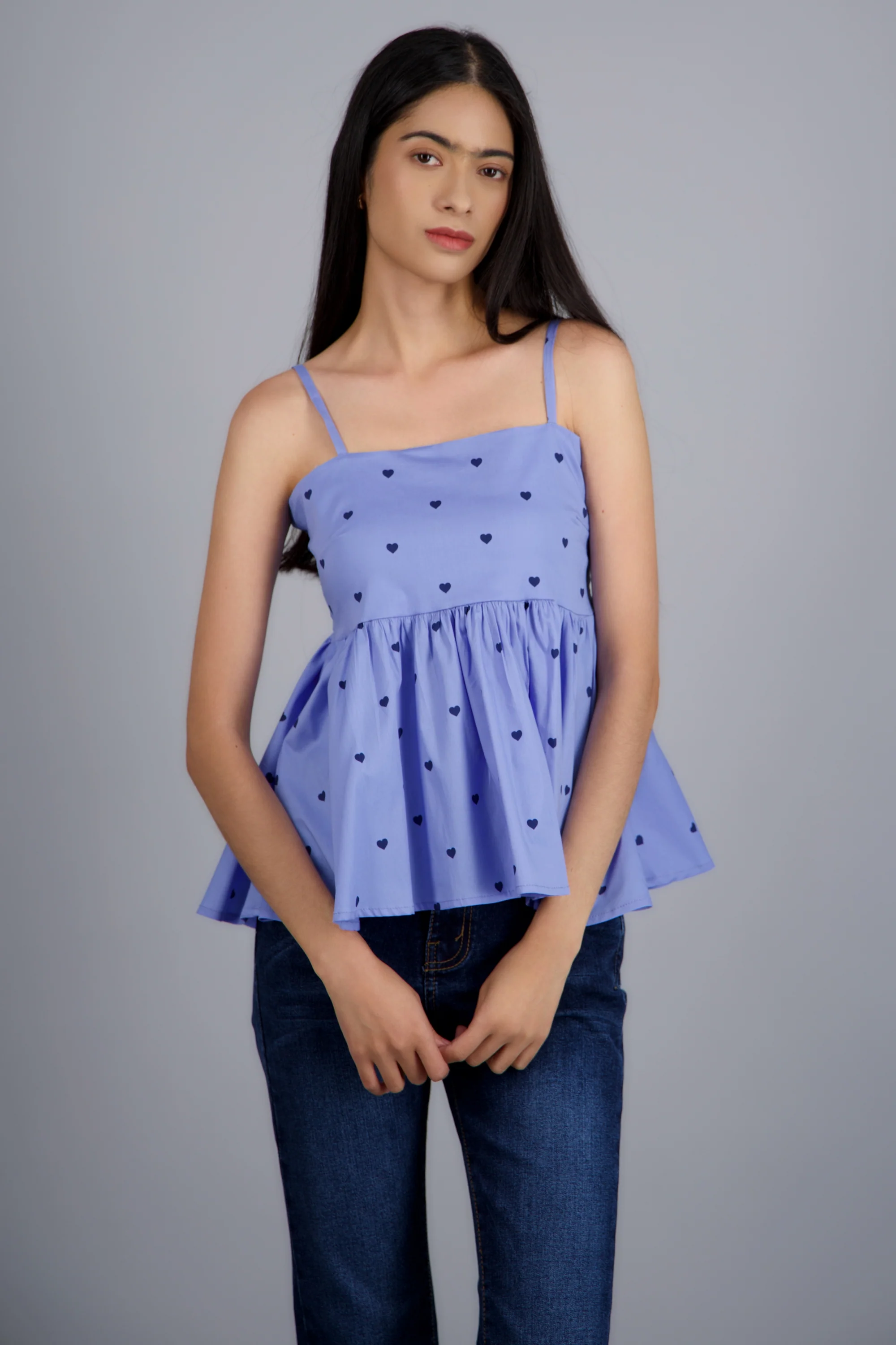 Blusa tirantes estampado mini corazones - Image 2