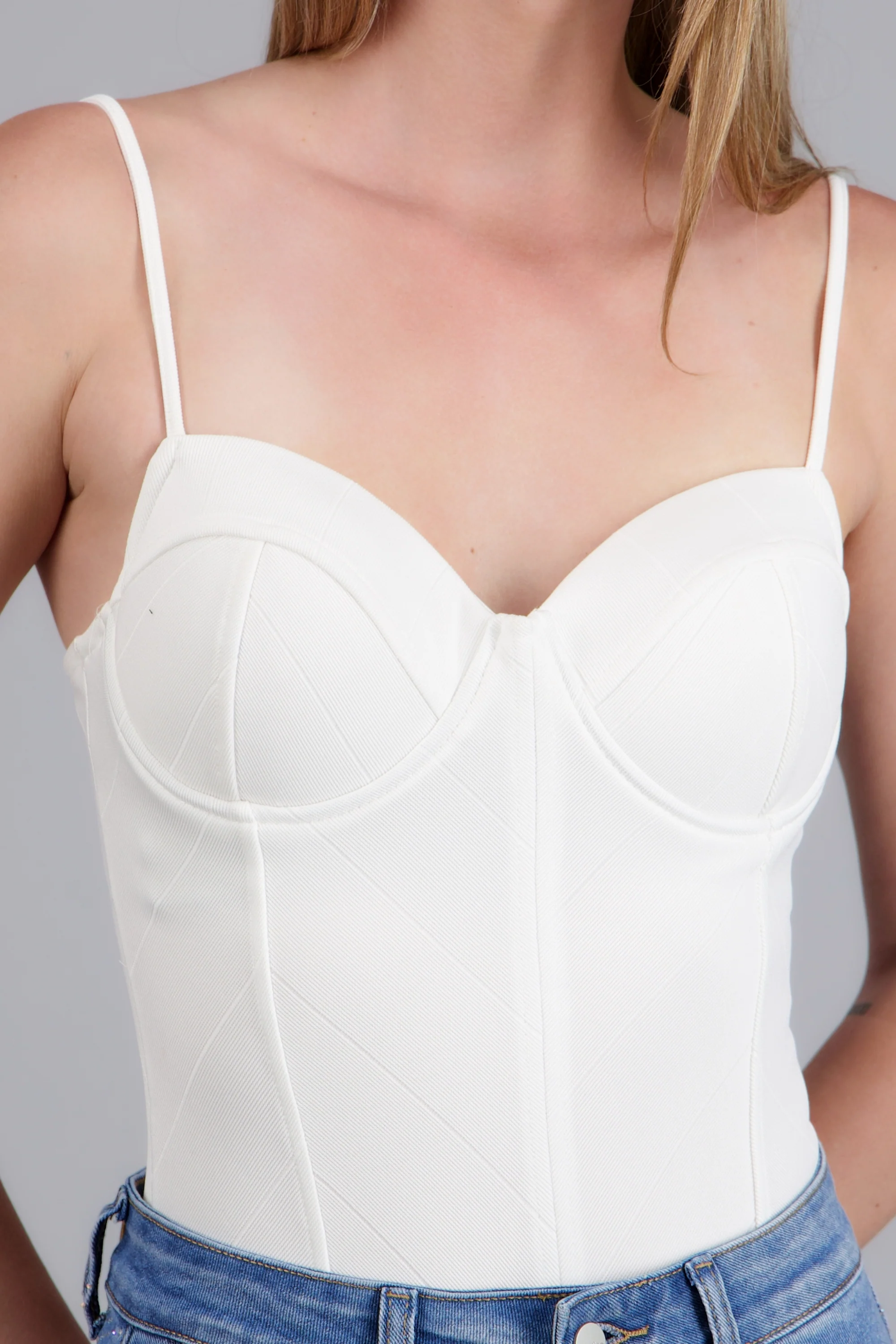 Body detalle costuras copas - Image 5