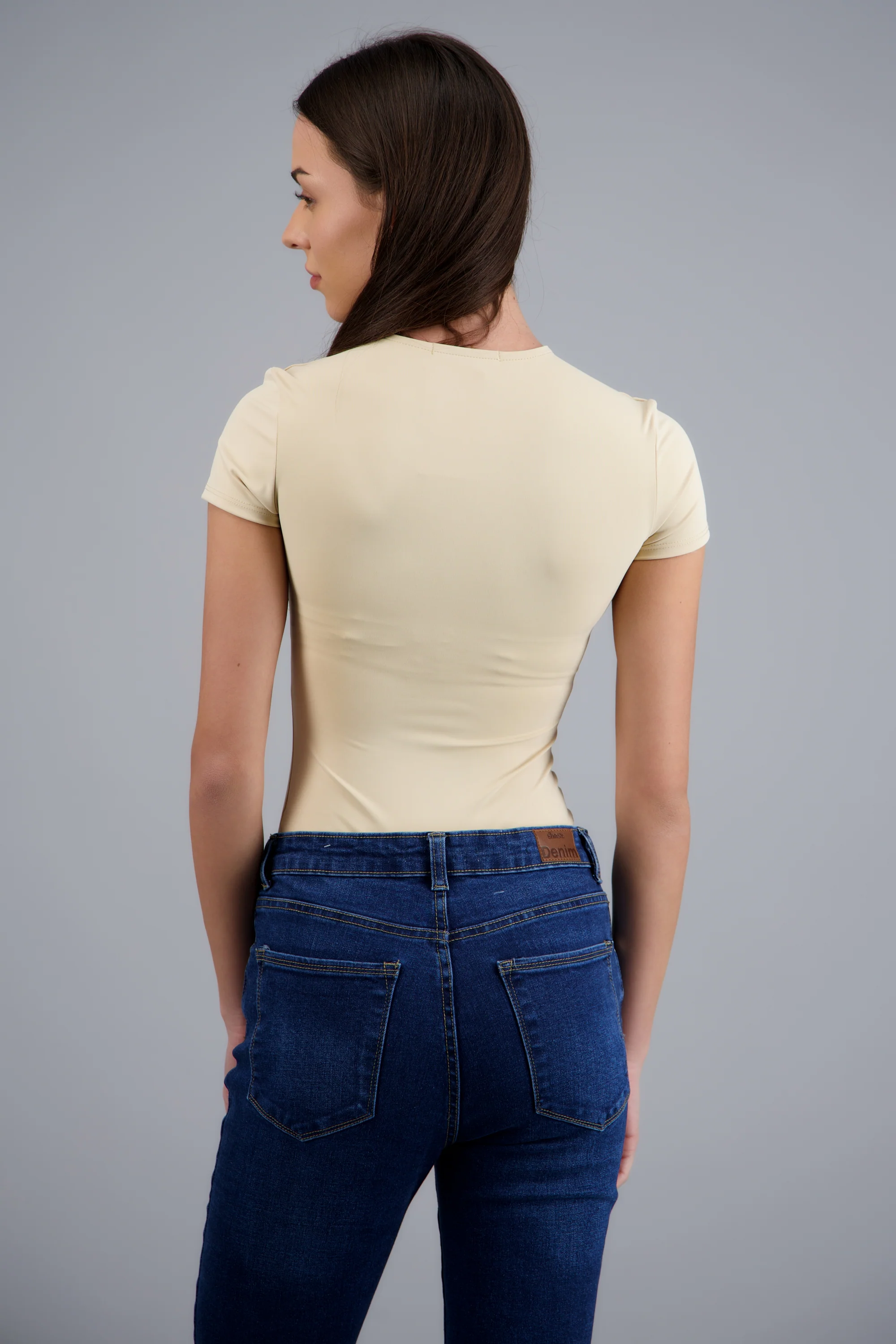 Body liso cuello redondo manga corta - Image 3