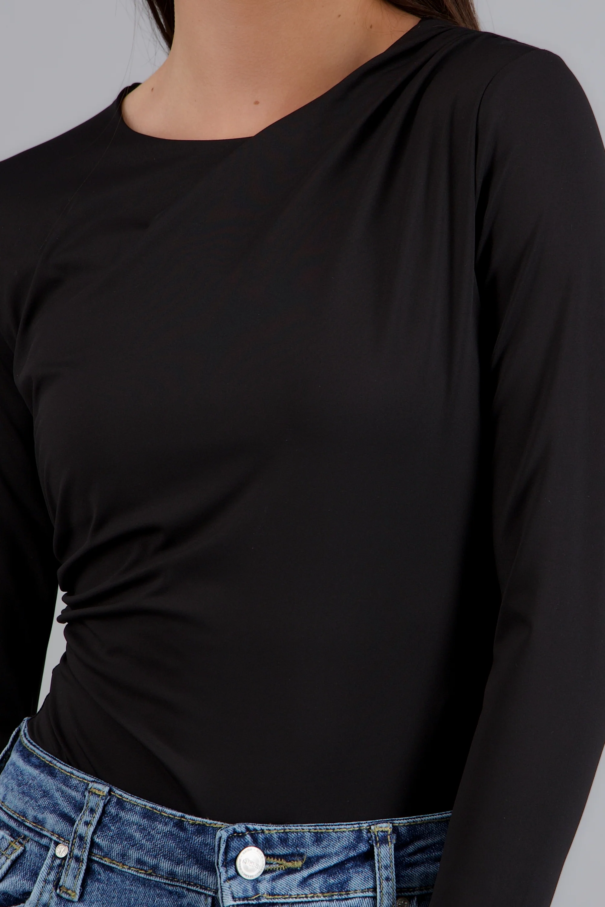 Body manga larga cuello redondo detalle frunce - Image 5