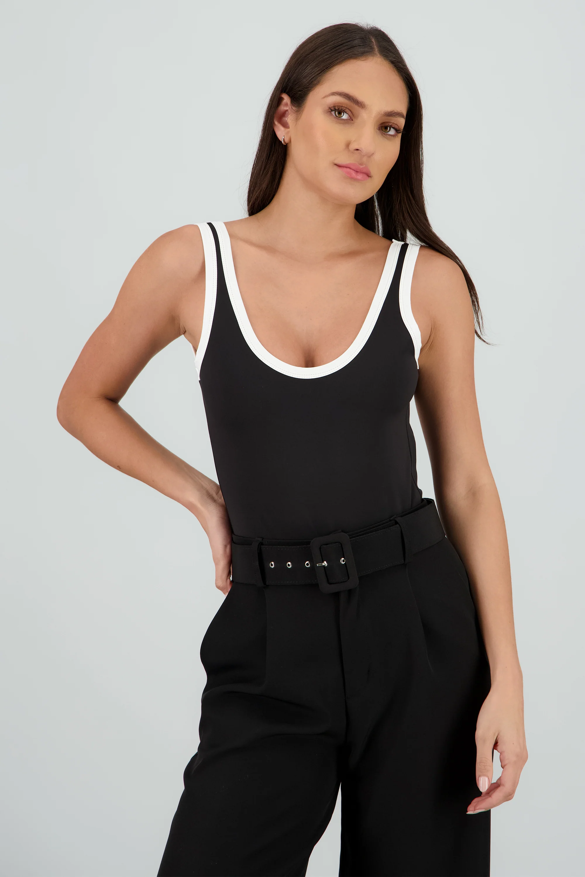 Bodysuit sin mangas contraste