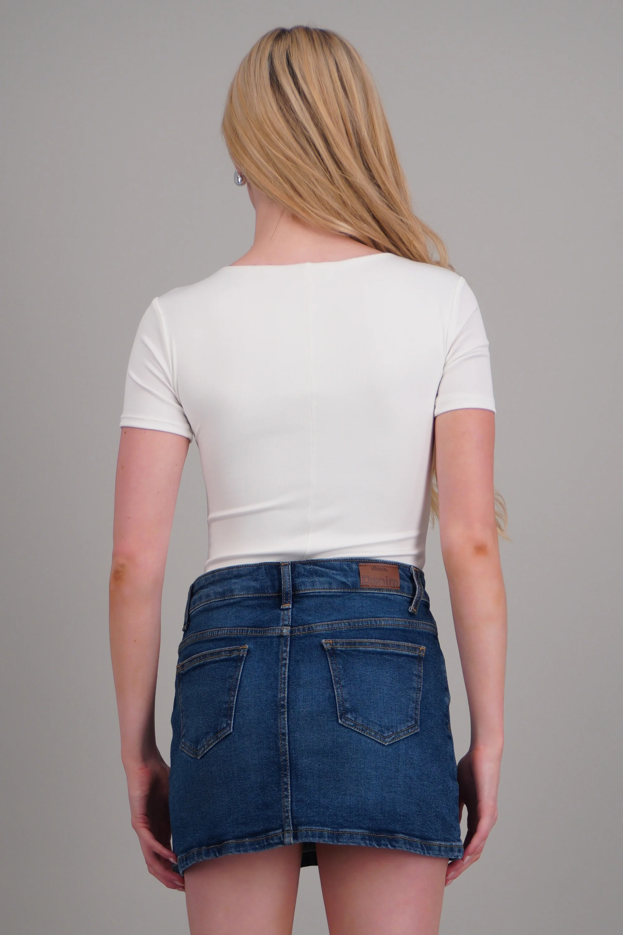 Bodysuit cuello cuadrado manga corta liso - Image 3