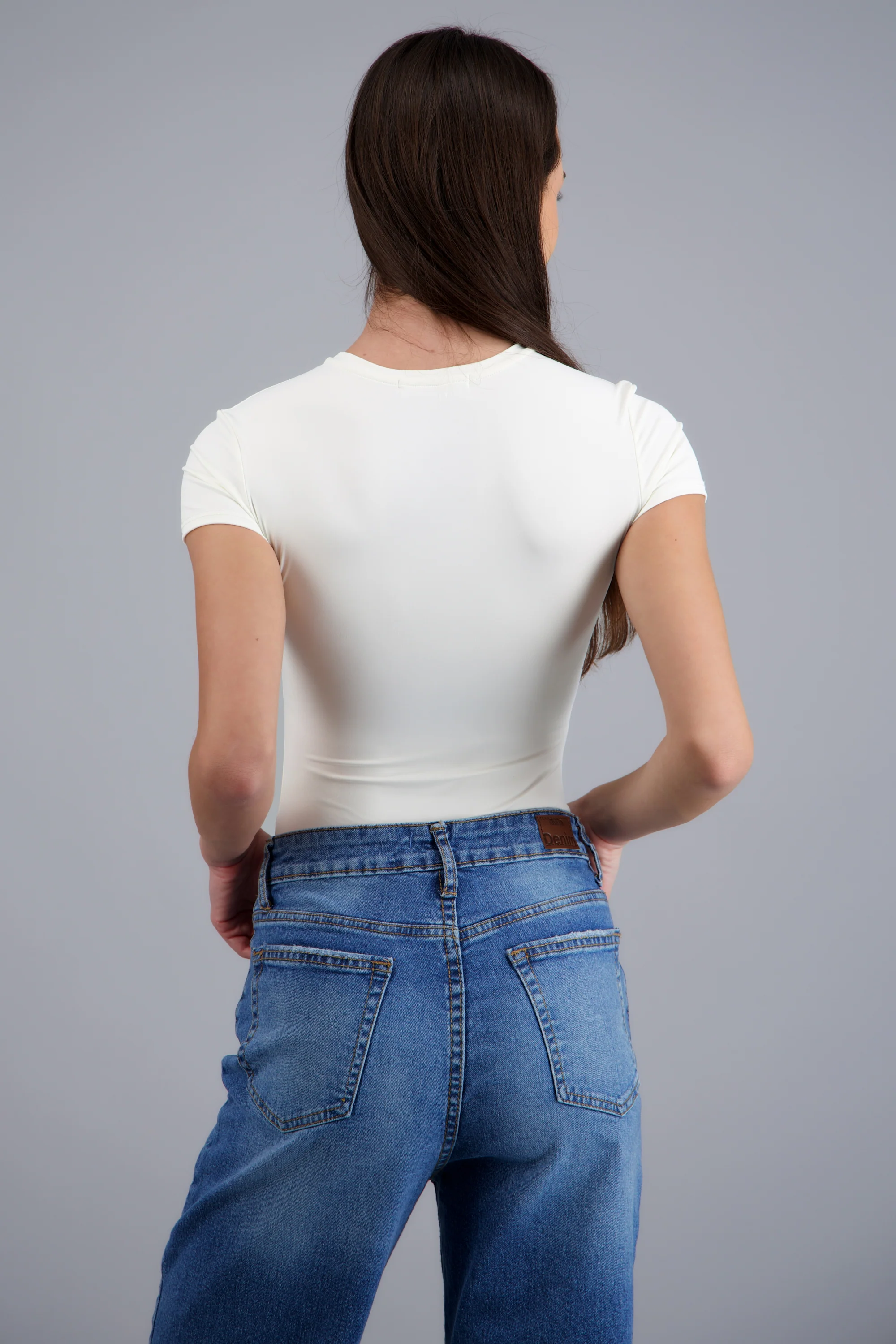 Bodysuit cuello redondo manga corta - Image 3