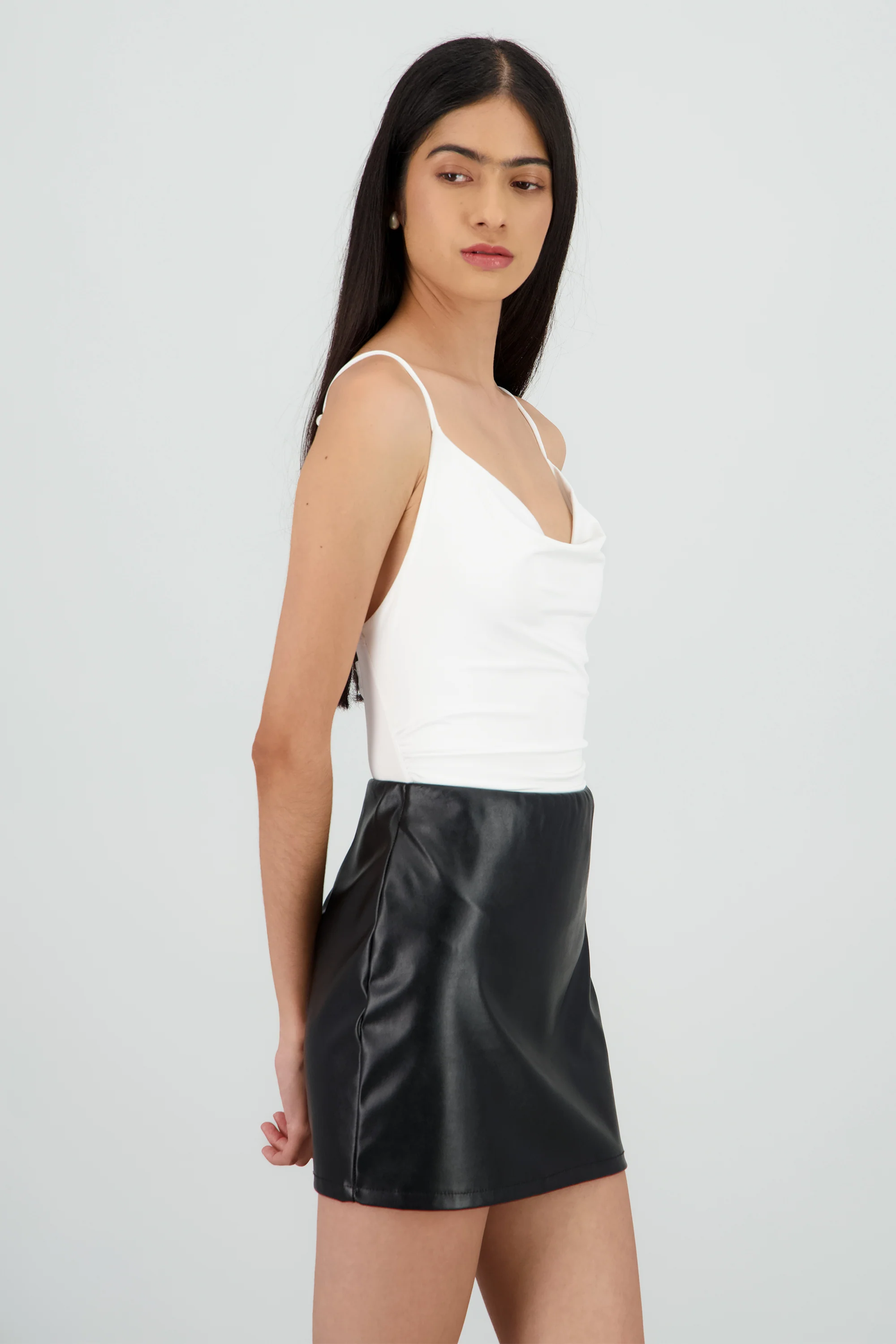 Bodysuit escote cascasa - Image 3
