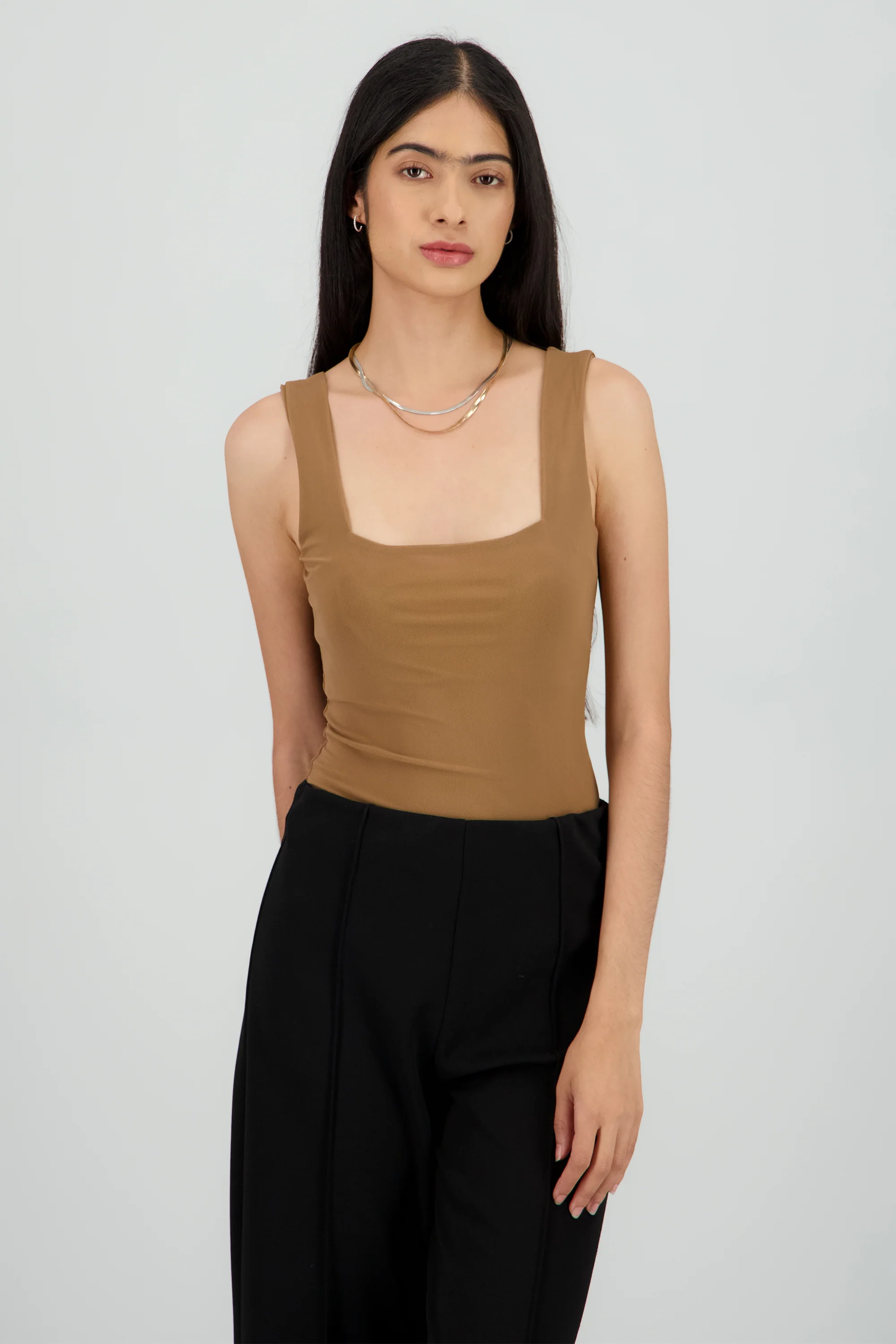 BODYSUIT ESCOTE CUADRADO SIN MANGA