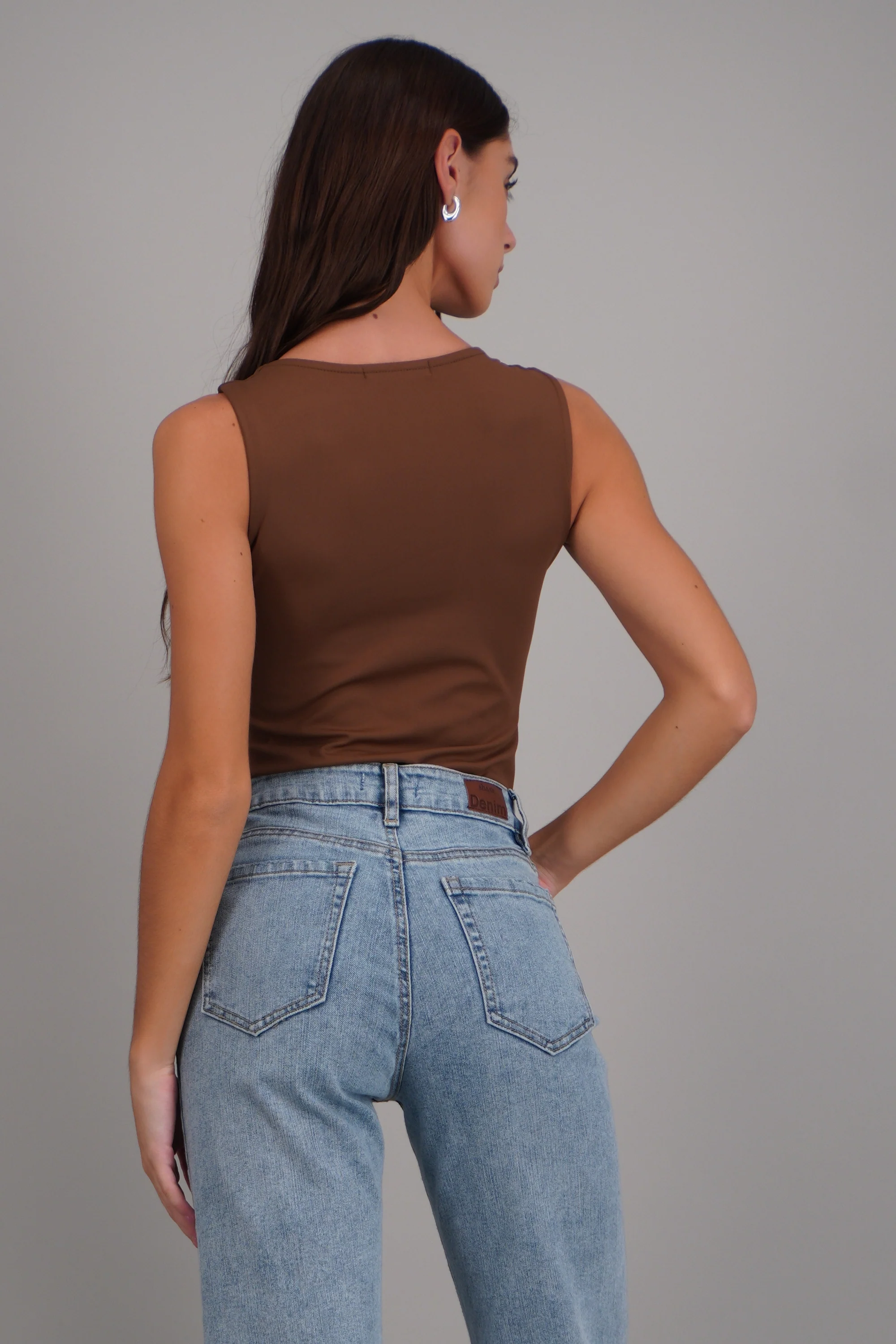 Bodysuit escote cuadrado sin mangas - Image 3