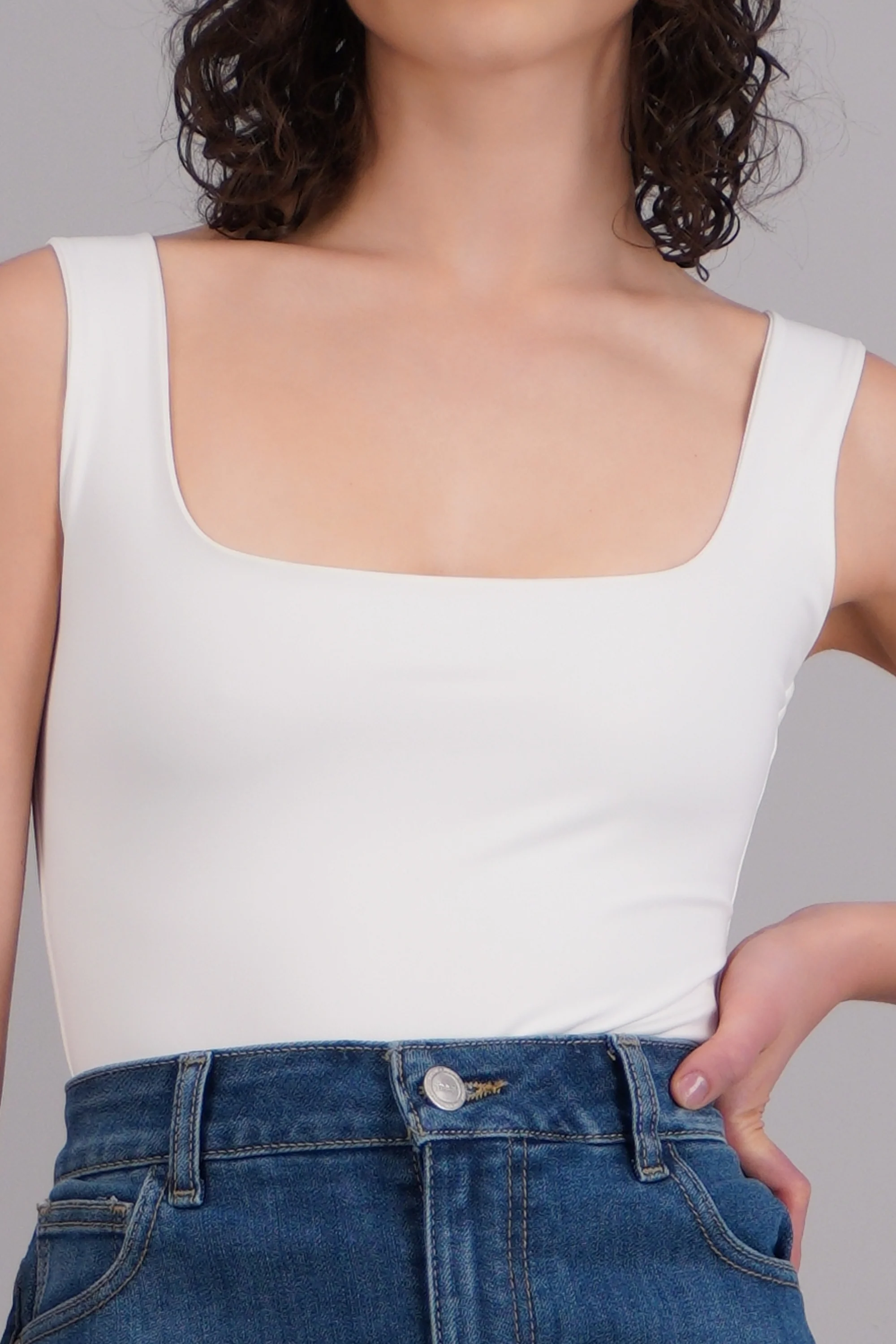 Bodysuit tirantes escote cuadrado - Image 5