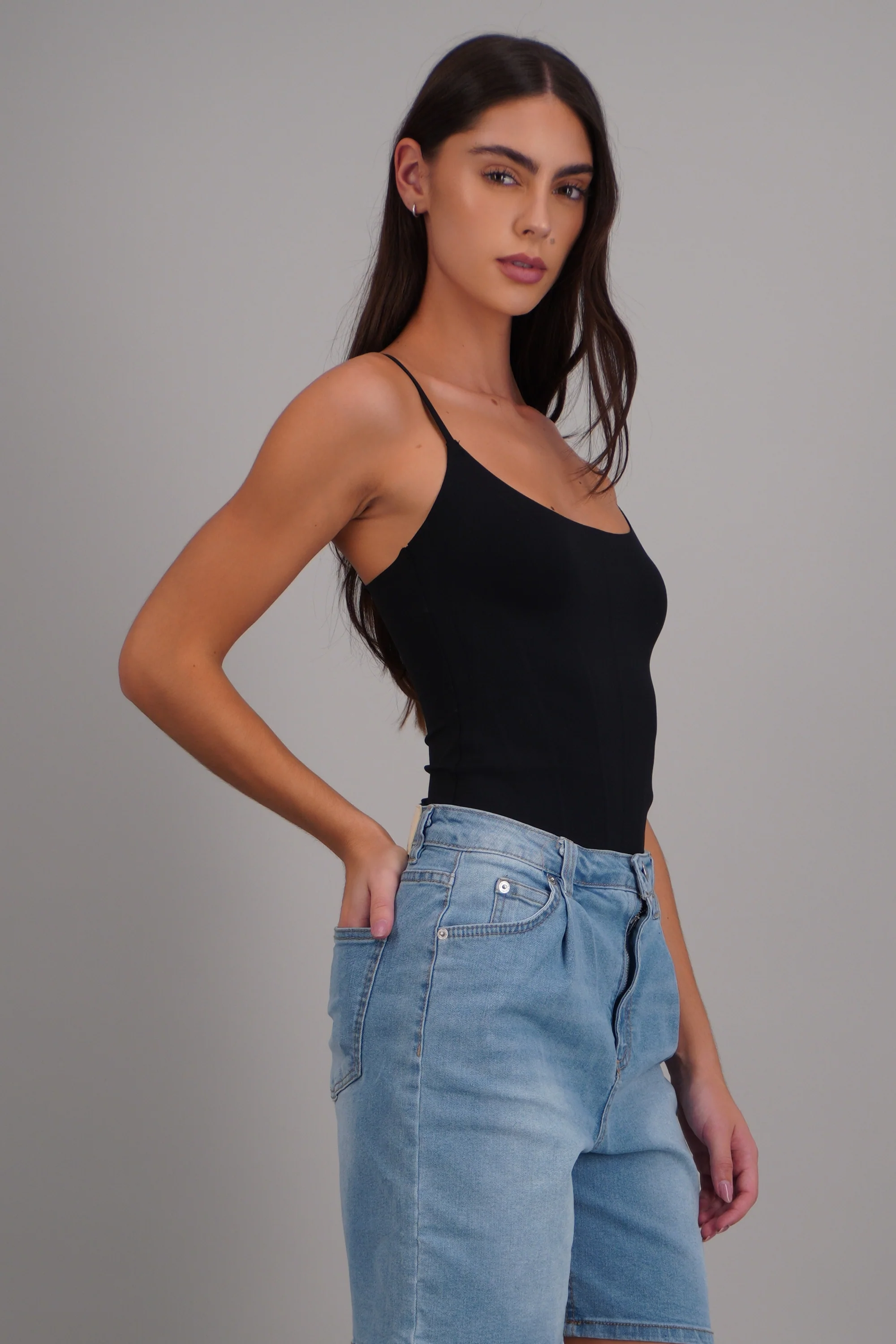 Bodysuit tirantes escote recto - Image 2
