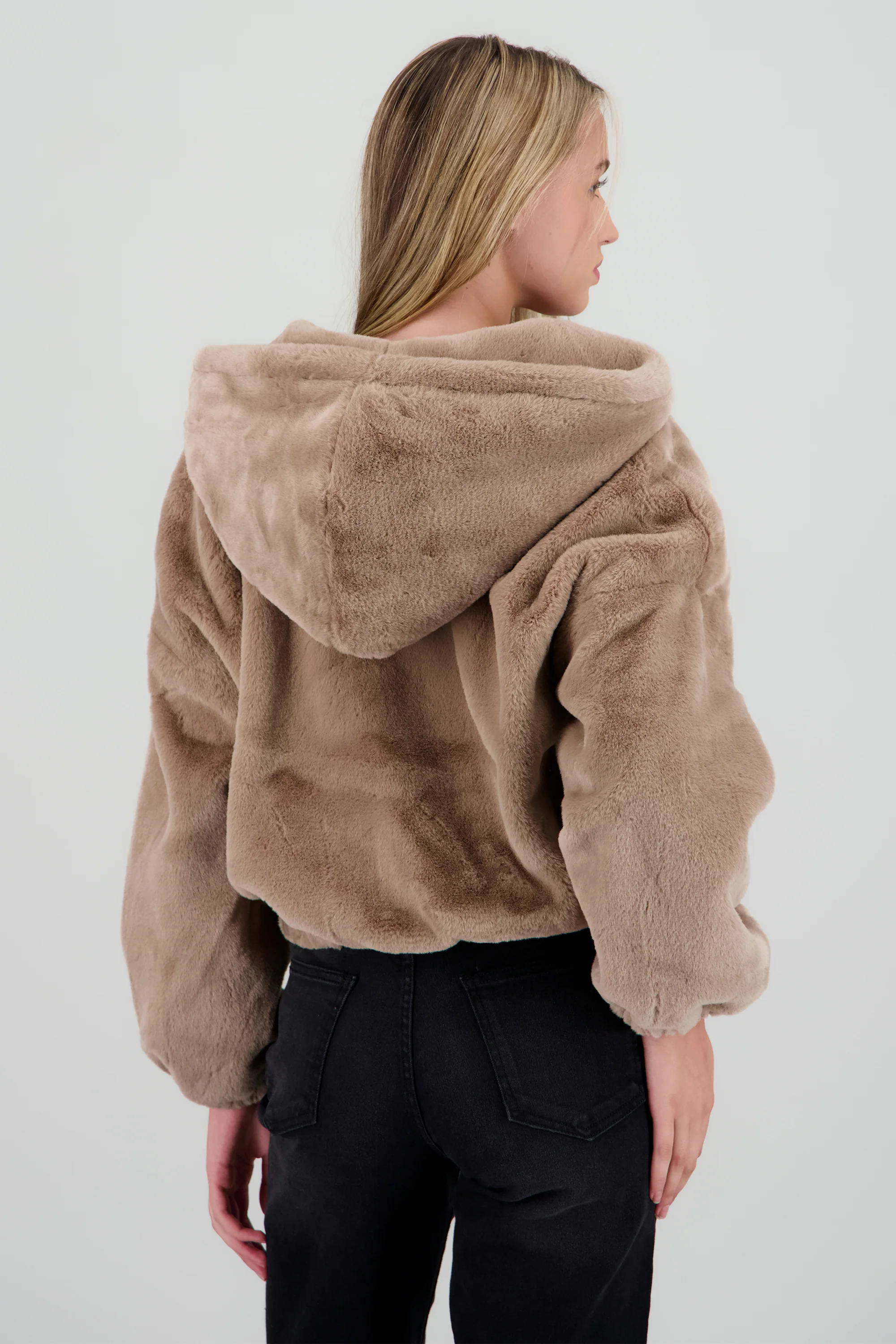 Bomber peluche con gorro - Image 4