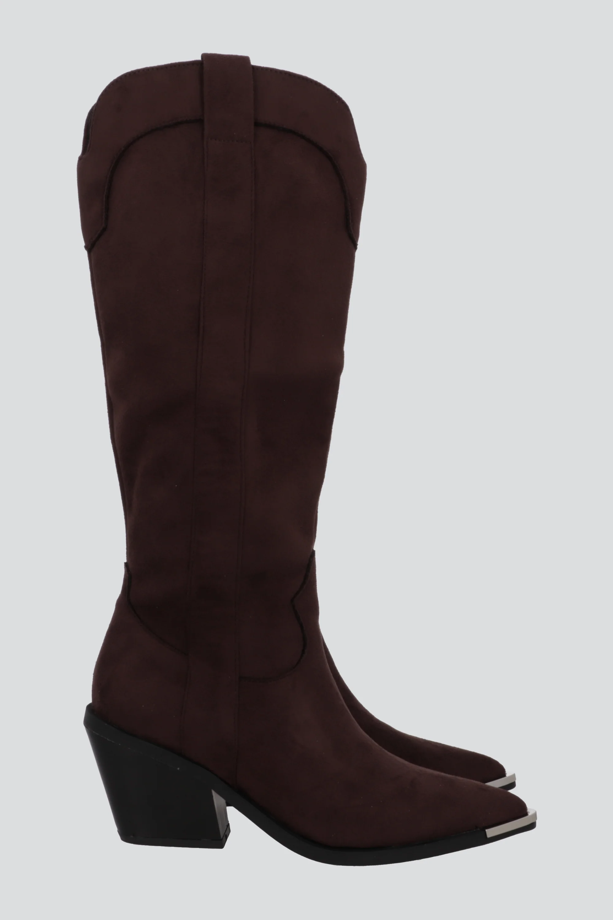 Bota vaquera larga gamucina detalle metal