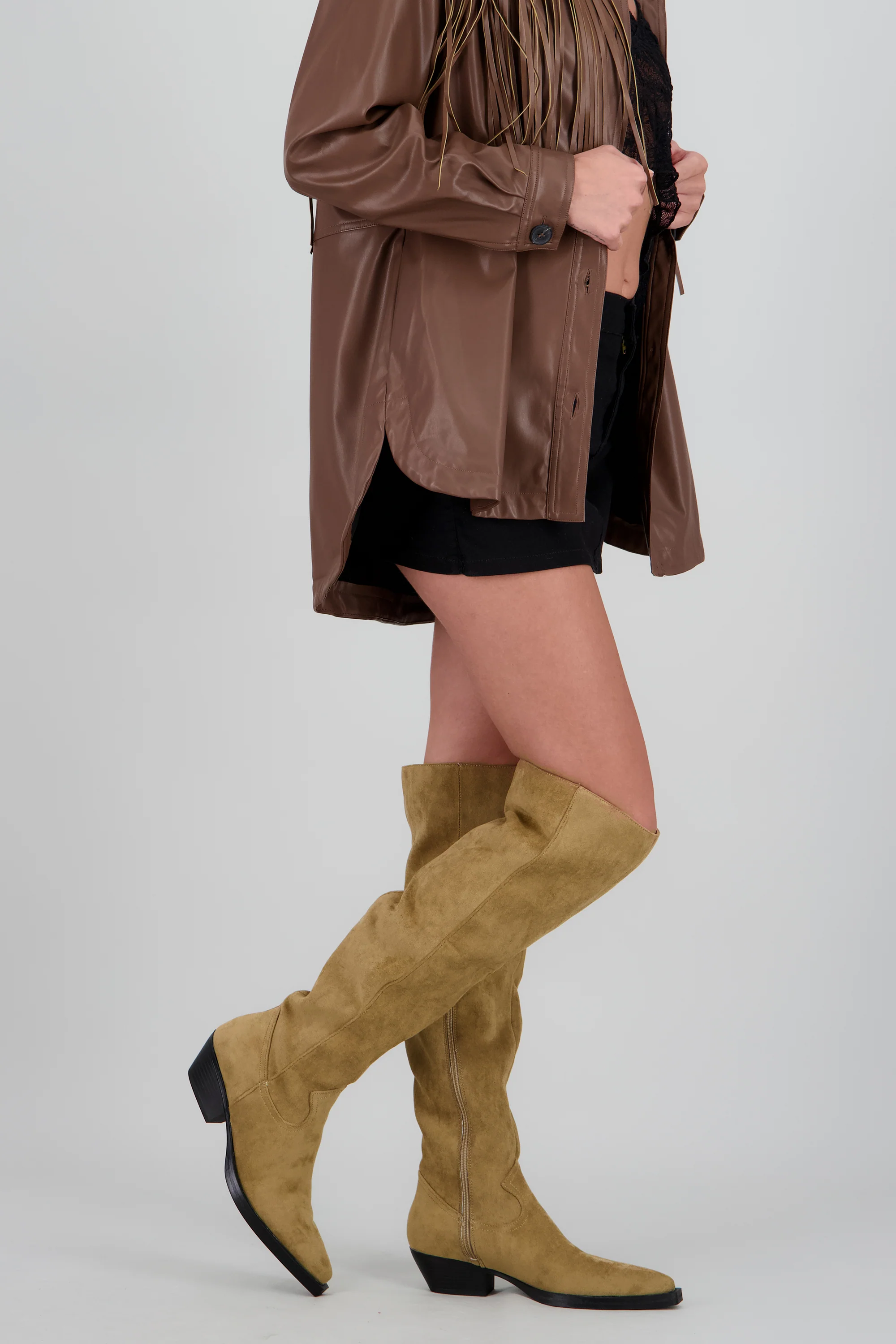 Bota vaquera overknee gamucina - Image 7