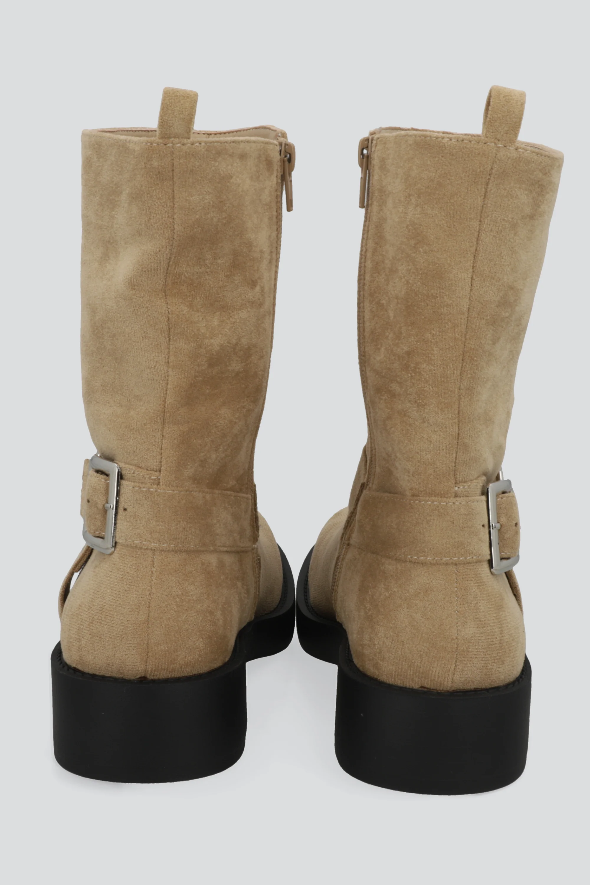 Botin biker hebilla gamucina punta desgastada - Image 4