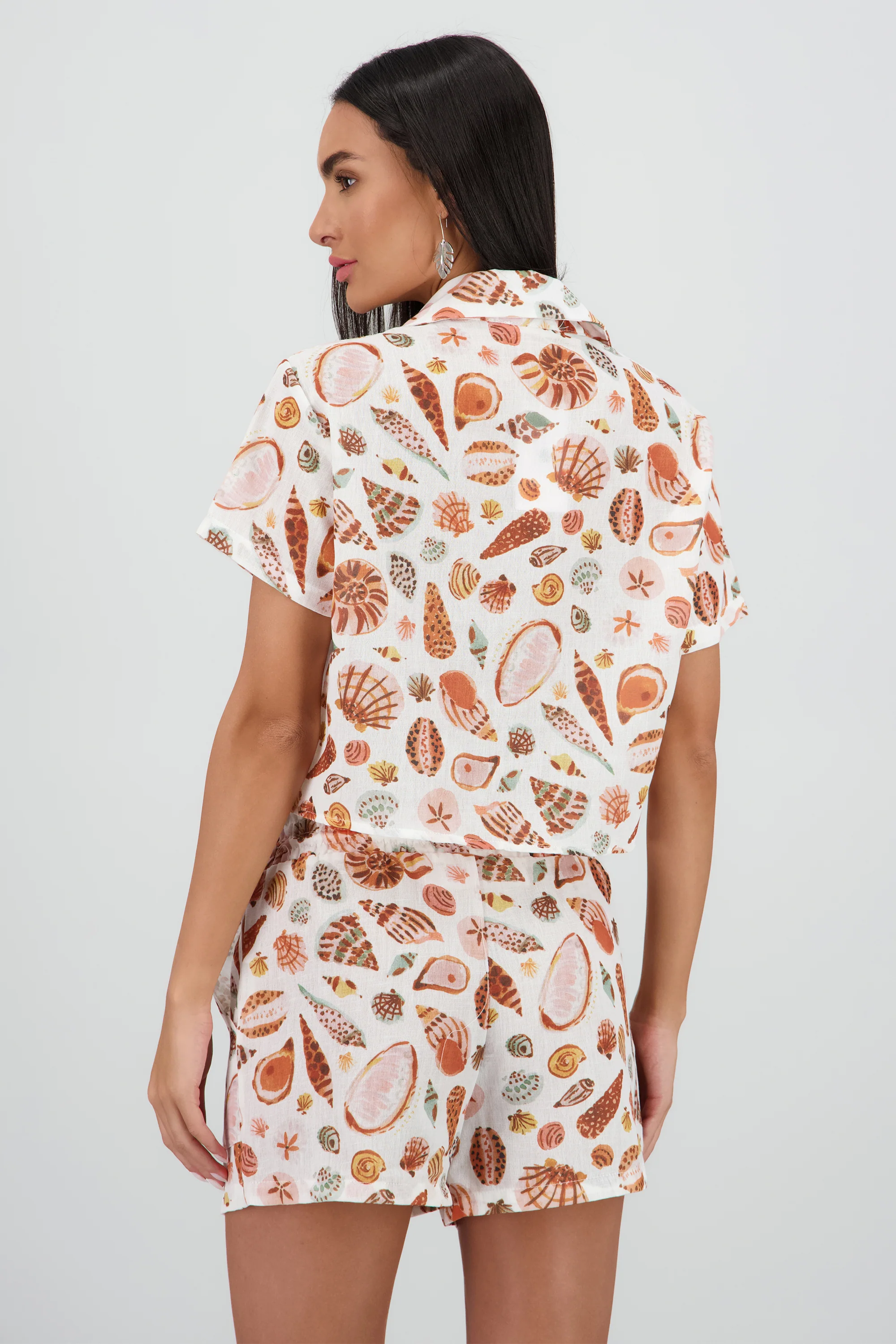Camisa corta con estampado de conchas - Image 4