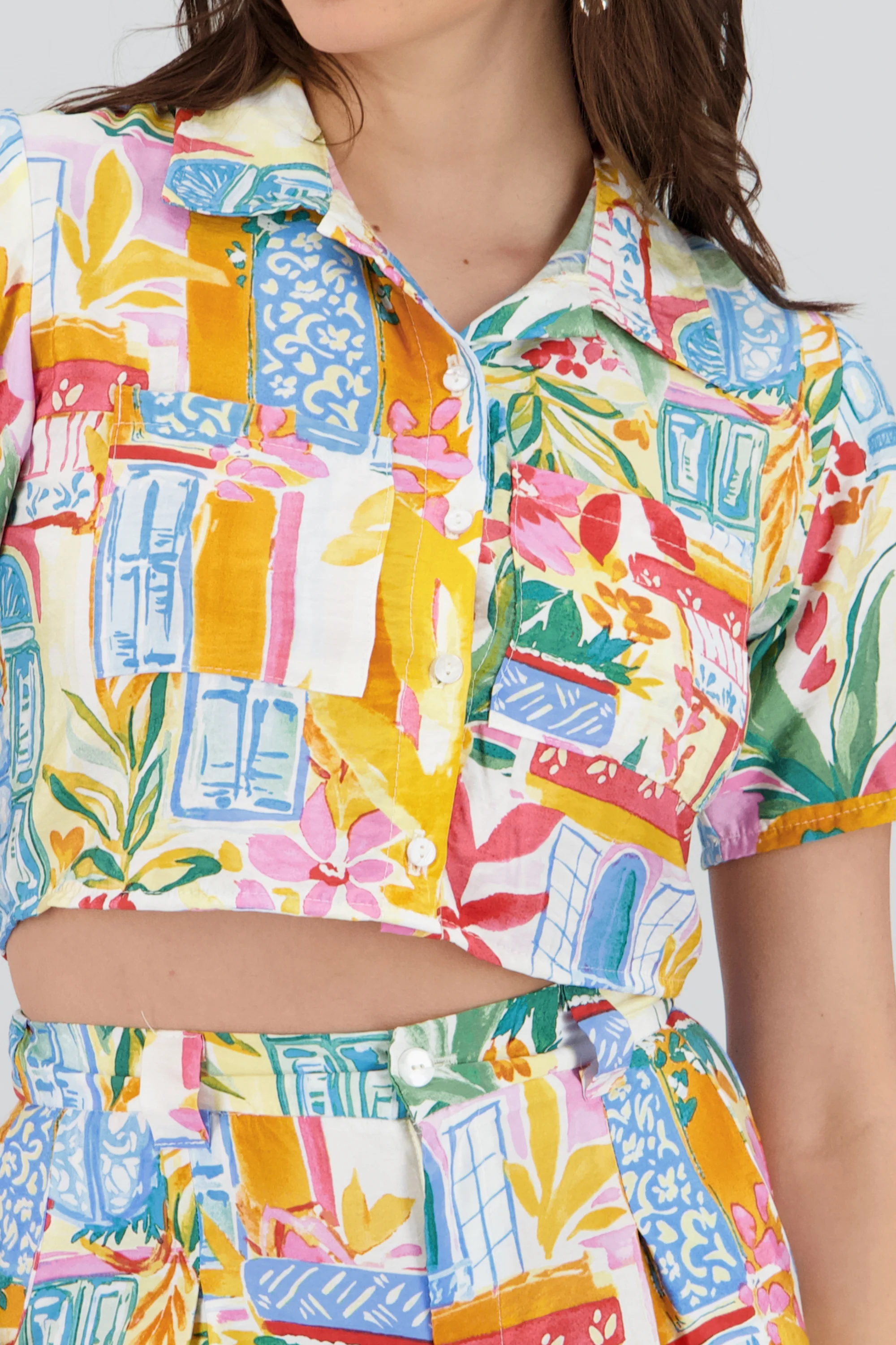 Camisa crop manga corta detalle cuello estampado - Image 5