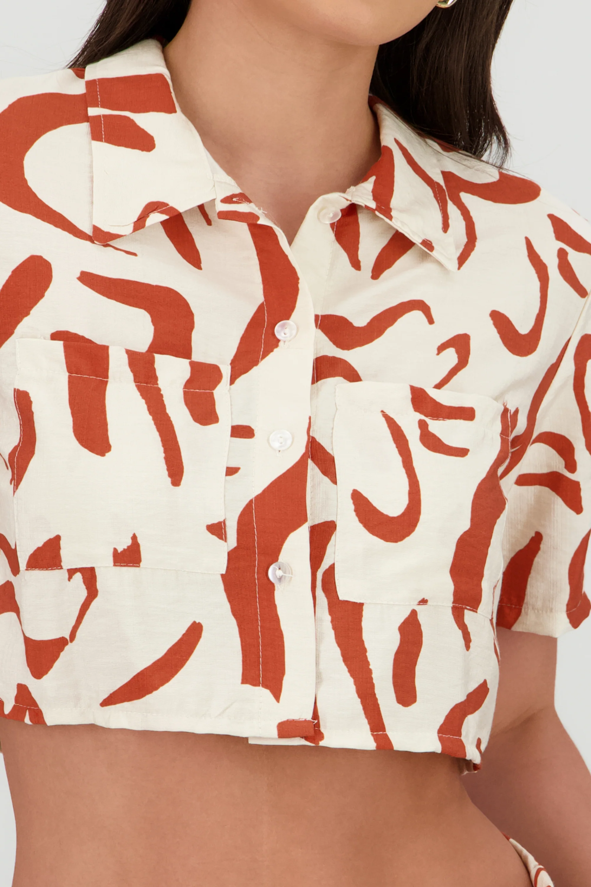 Camisa crop manga corta estampado geometrico - Image 5