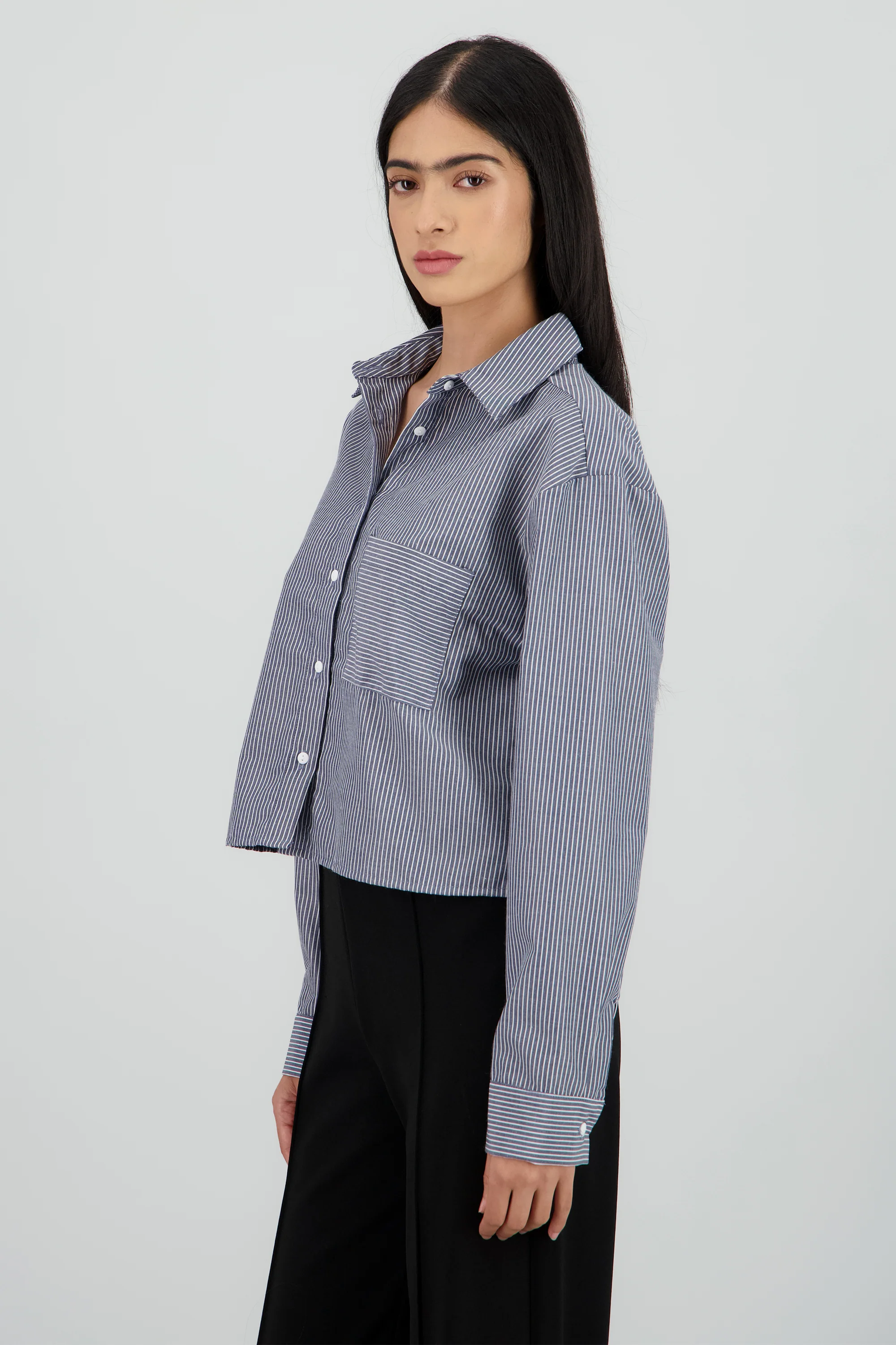 Camisa crop manga larga con rayas - Image 3