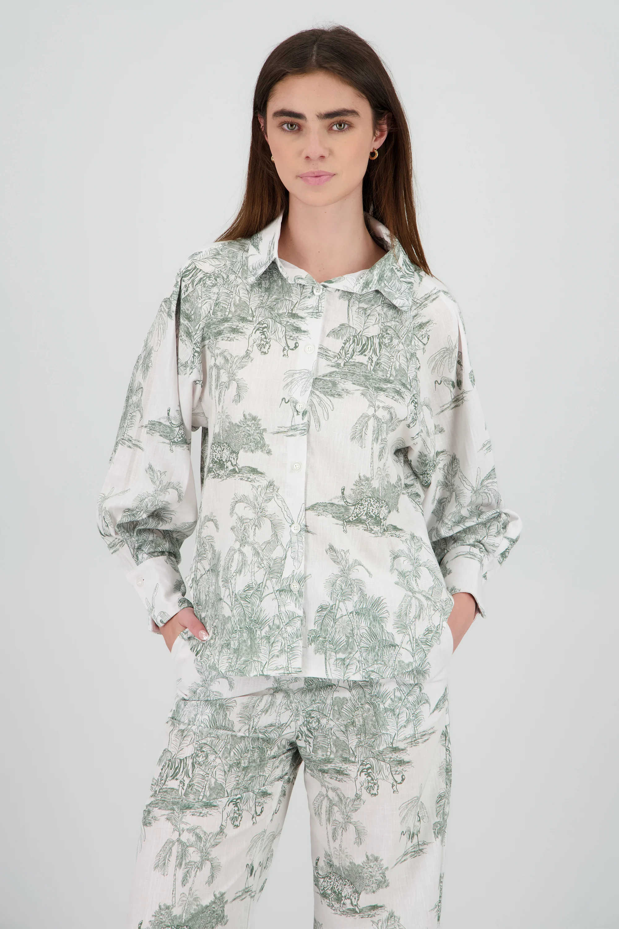 Camisa estampado tropical