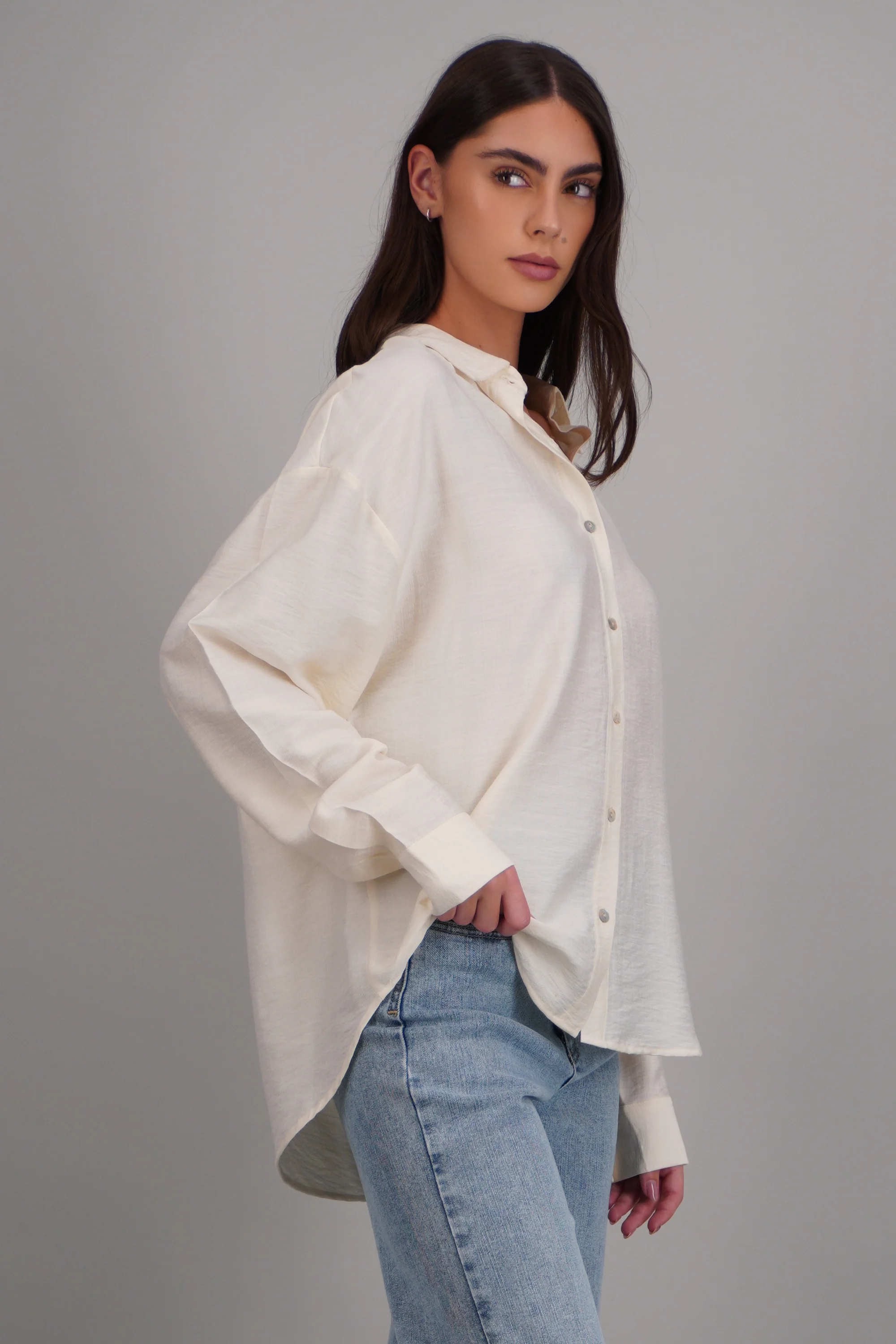 Camisa larga con puños - Image 2