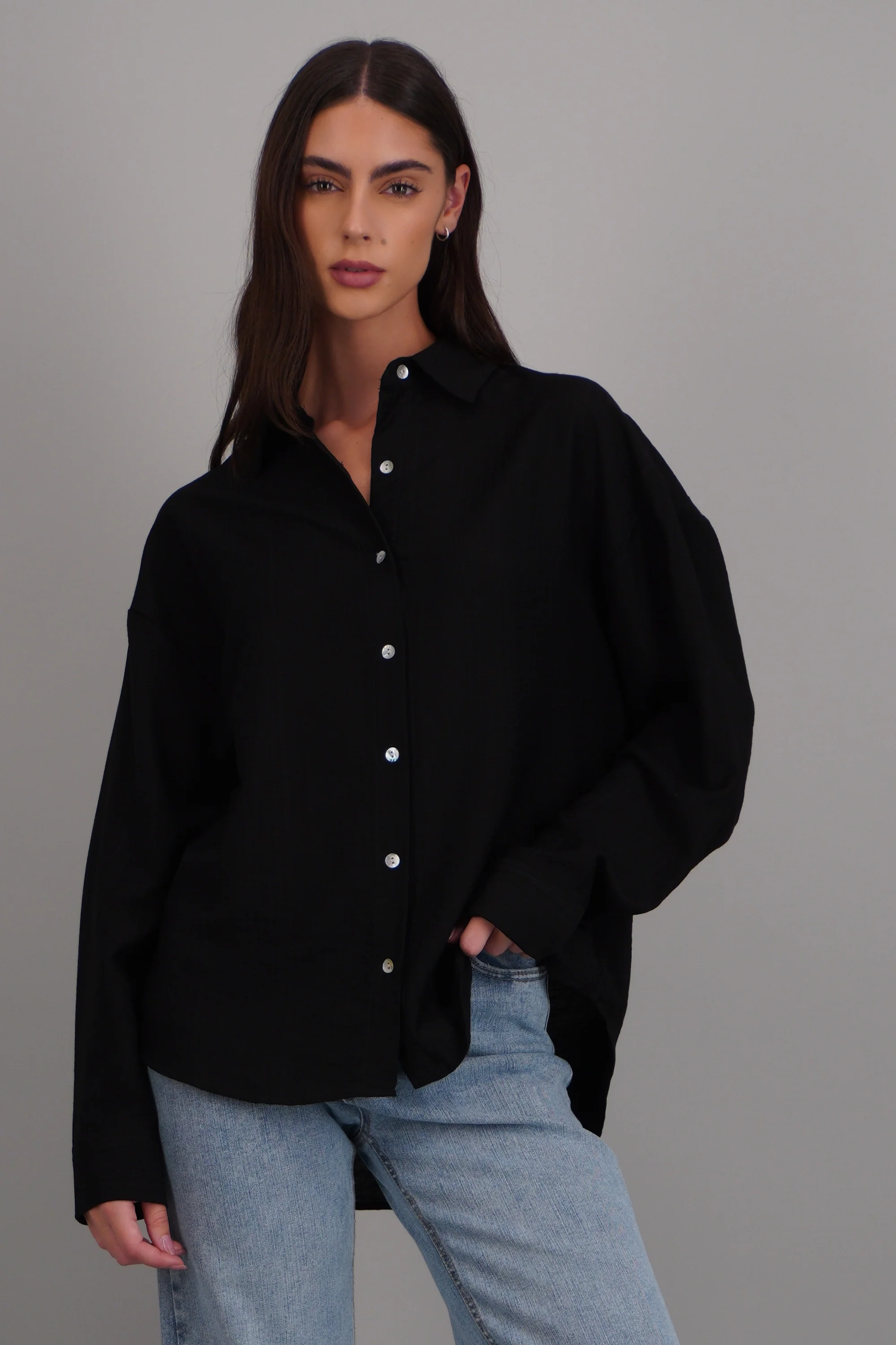 Camisa larga con puños - Image 3
