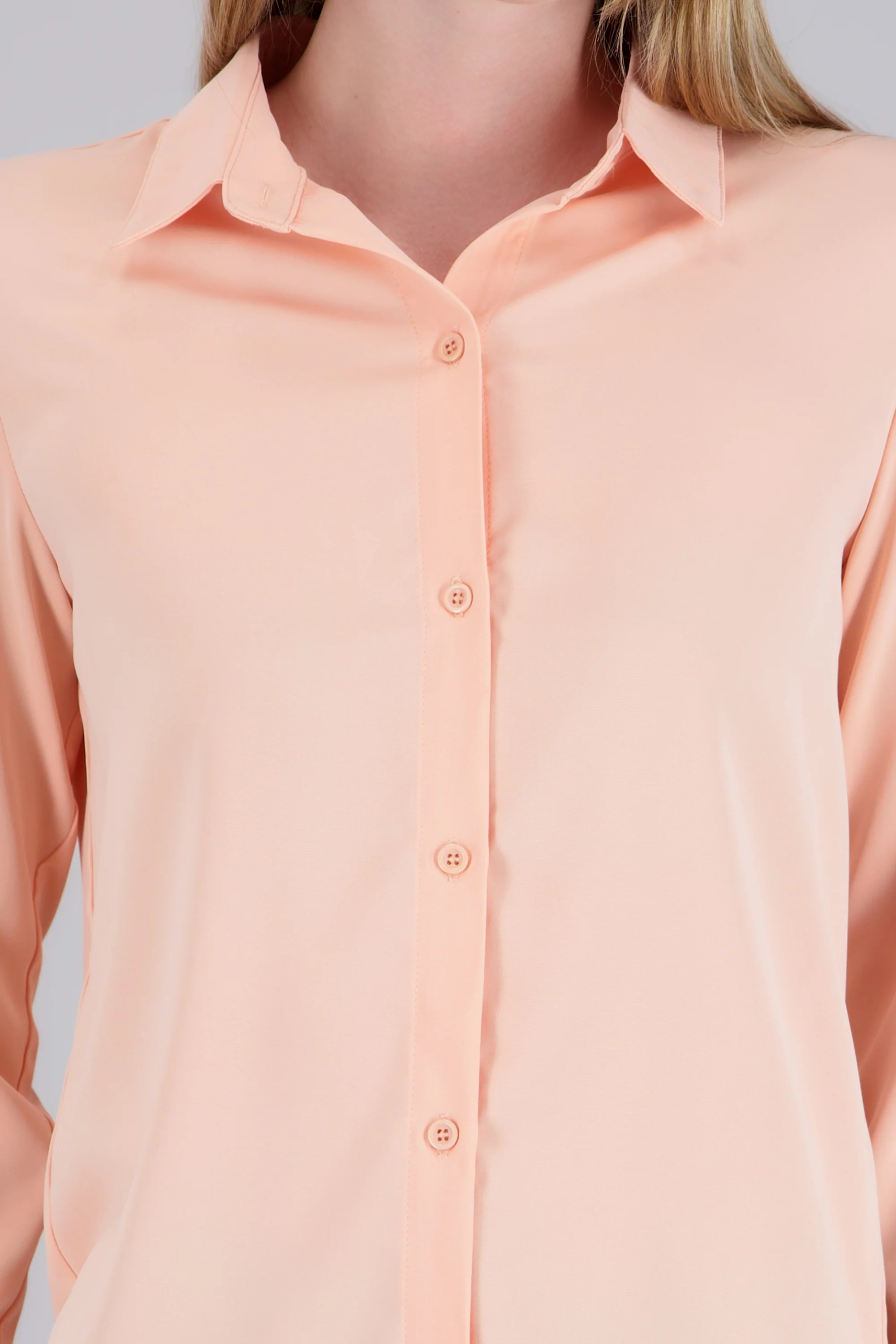 Camisa lisa manga larga botones - Image 5