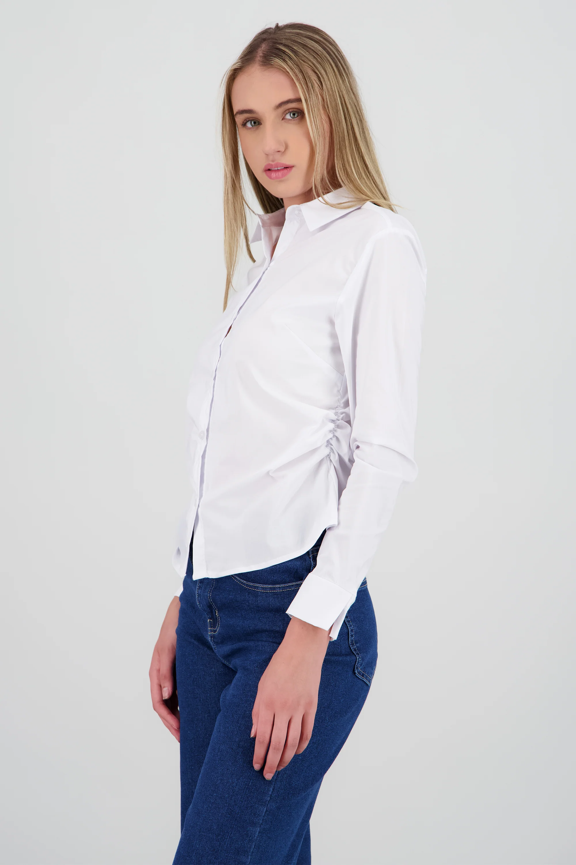 Camisa manga larga detalle frunces costados - Image 3