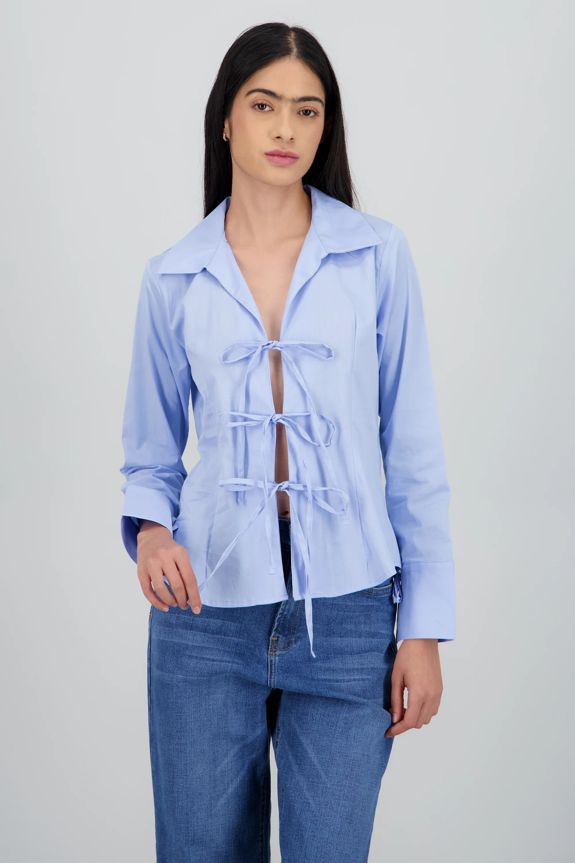 Camisa manga larga detalle moños