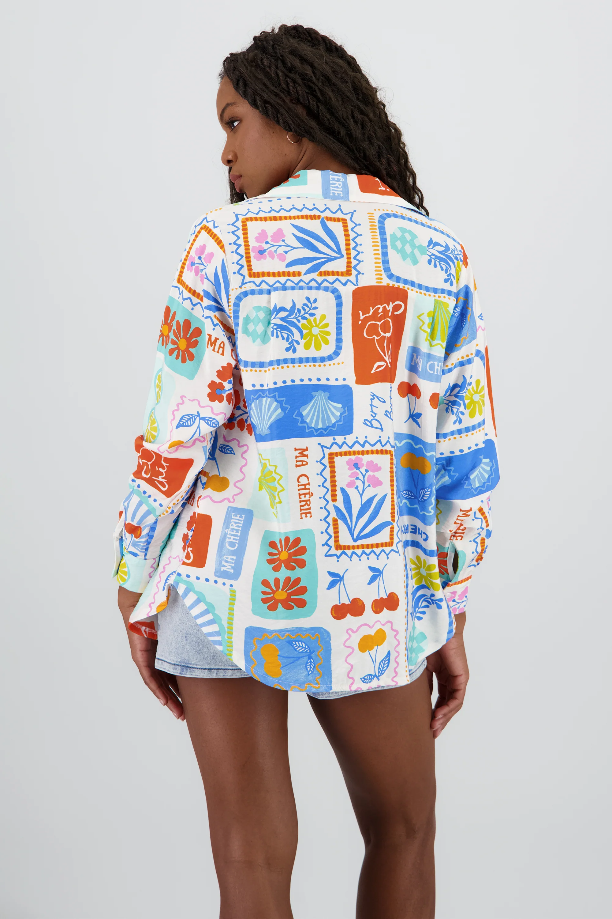 Camisa oversize manga larga detalle botones - Image 4