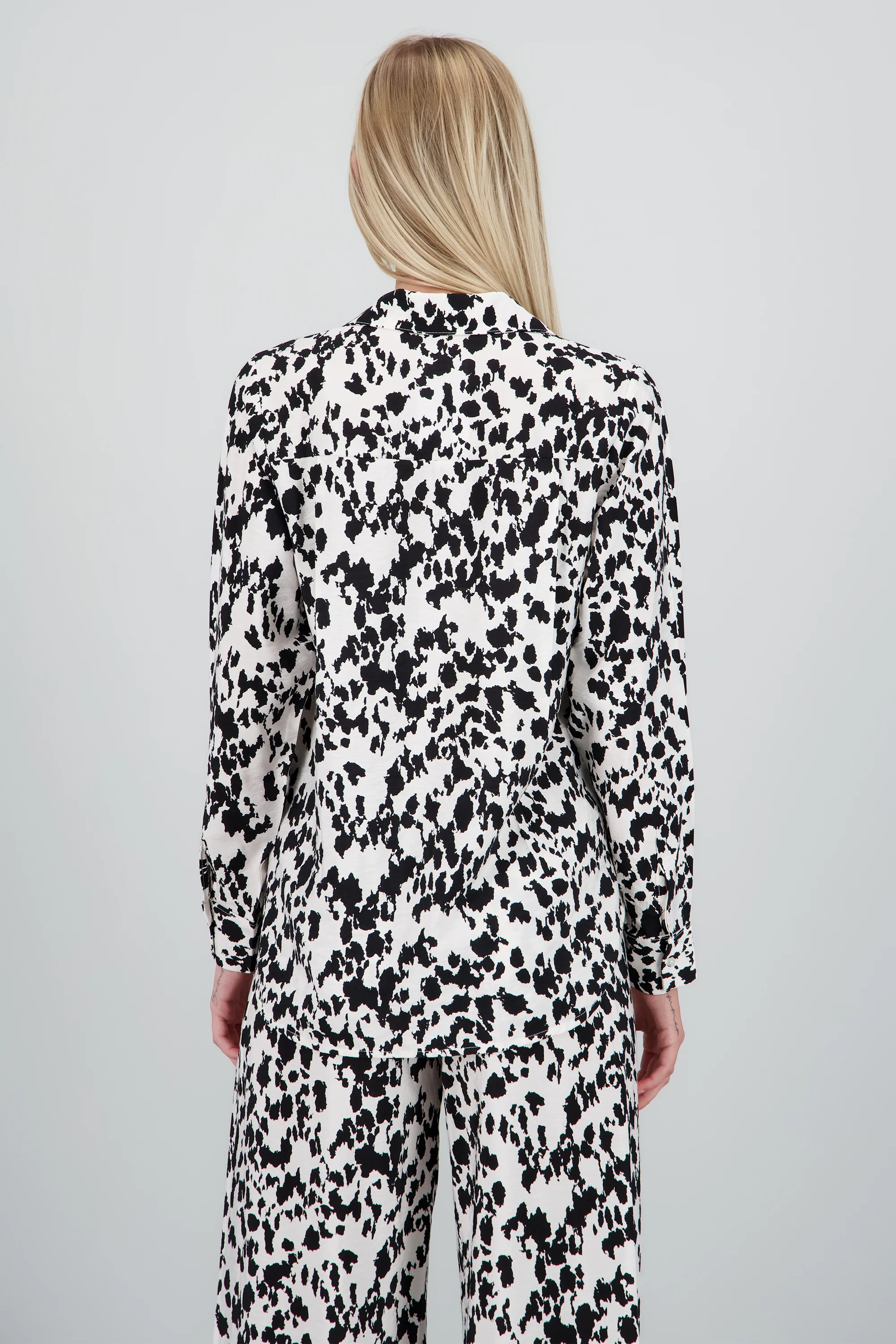 Camisa oversized estampado manchas - Image 4