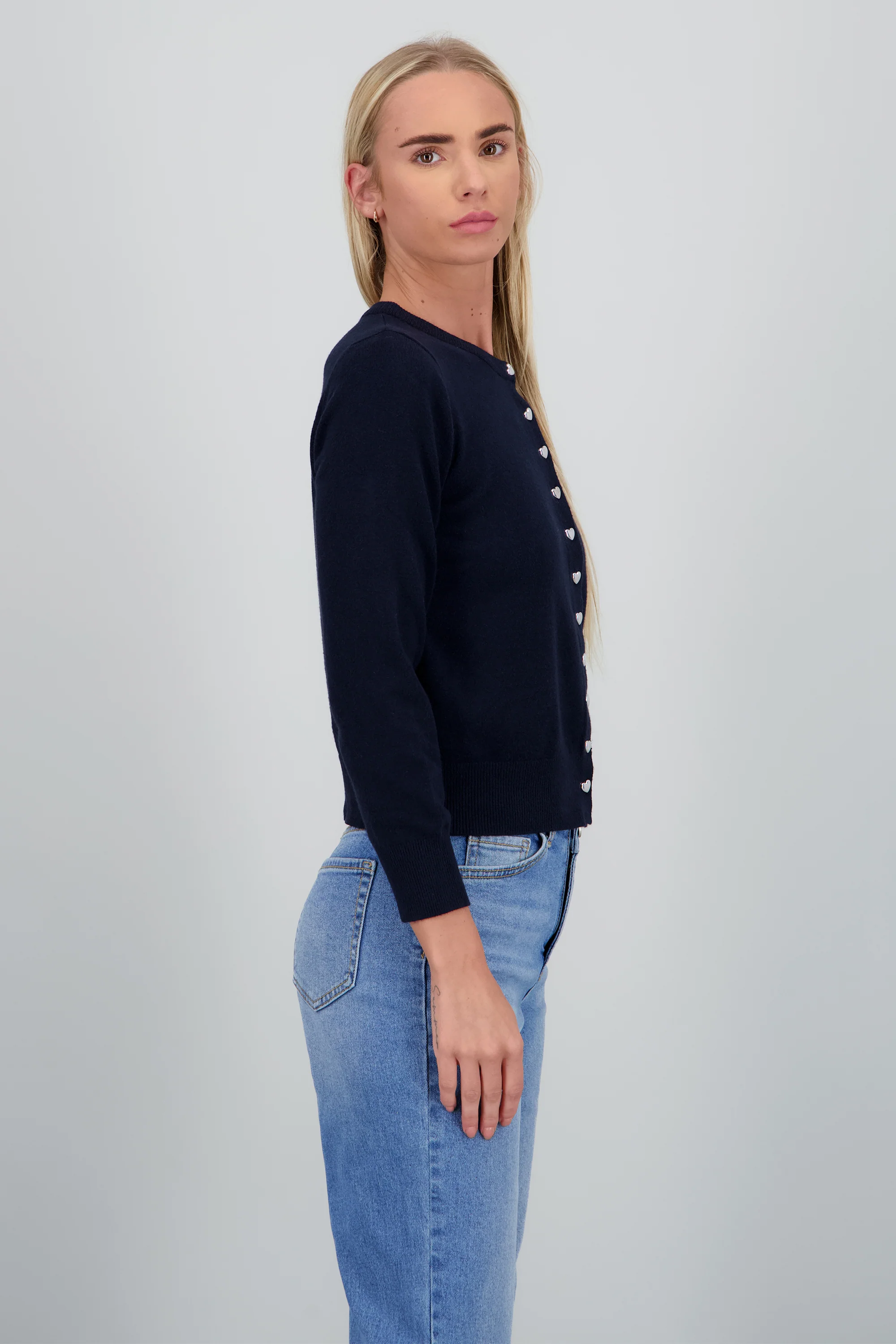 Cardigan botones corazon - Image 3